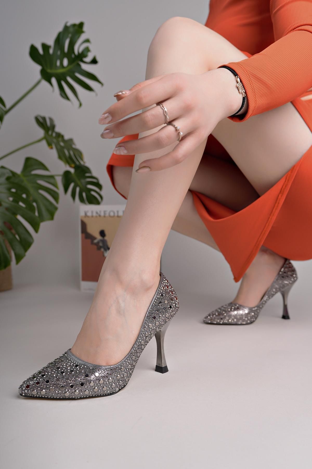 Nesil Shoes Özma 500 Platin Taşlı Topuklu Kadın Stiletto