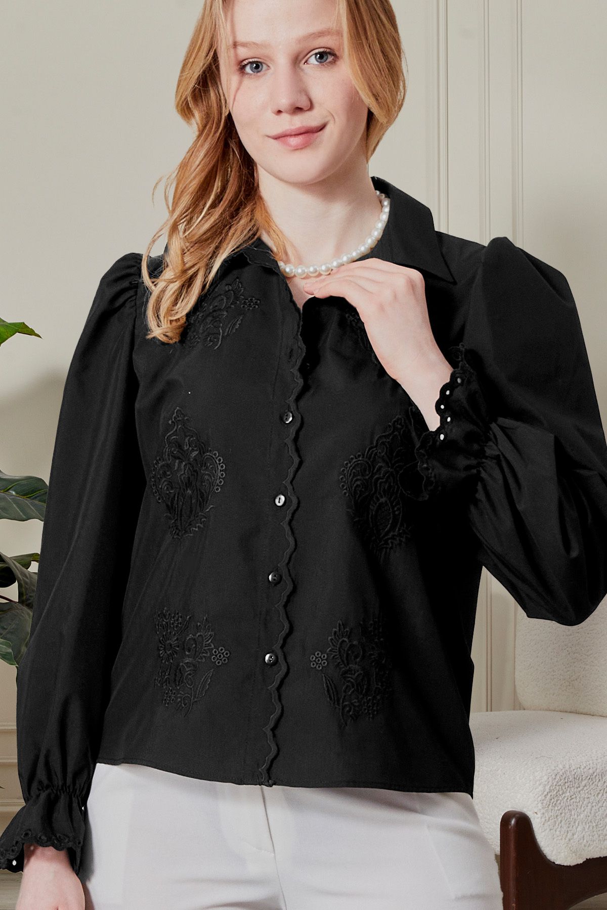 fumel women's clothing Fisto Detaylı Vintage Nakışlı Gömlek Siyah