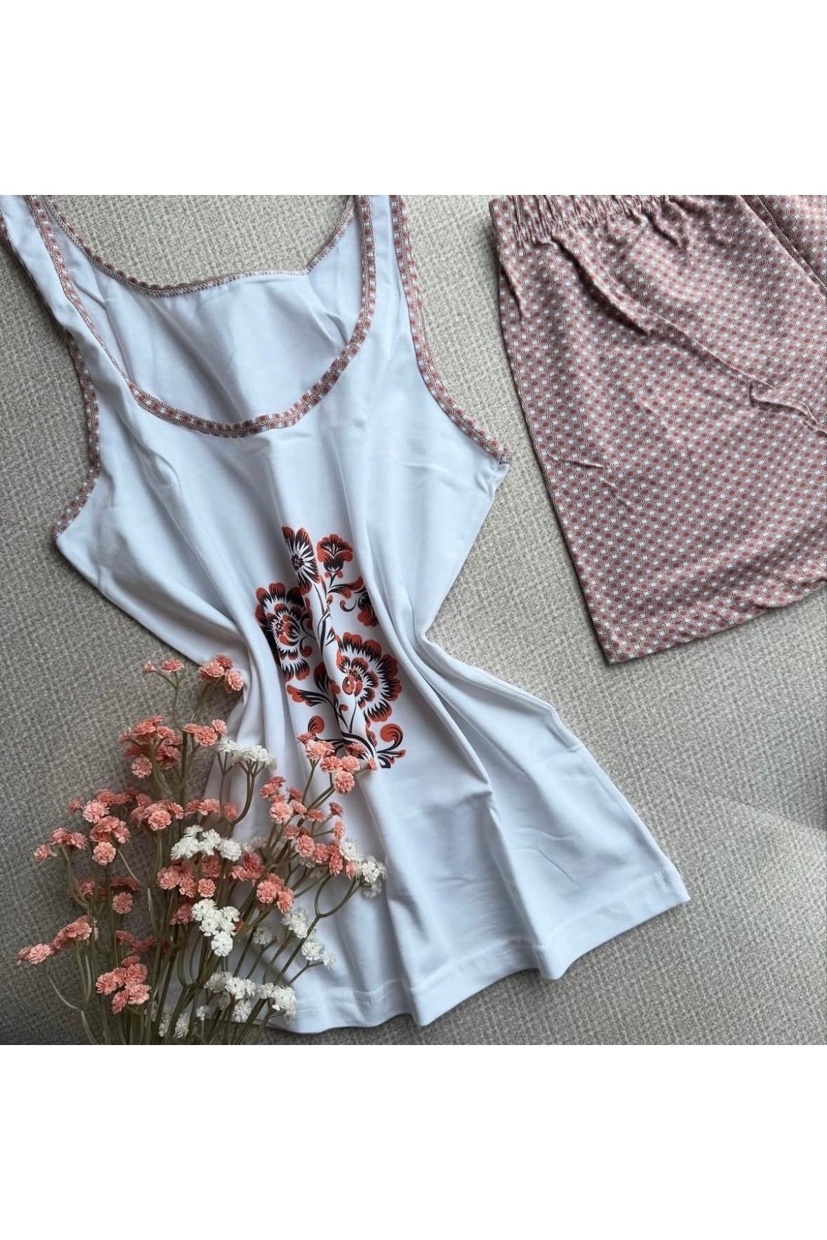 Asumbutik Şortlu ve askılı pijama takımı S/M beden