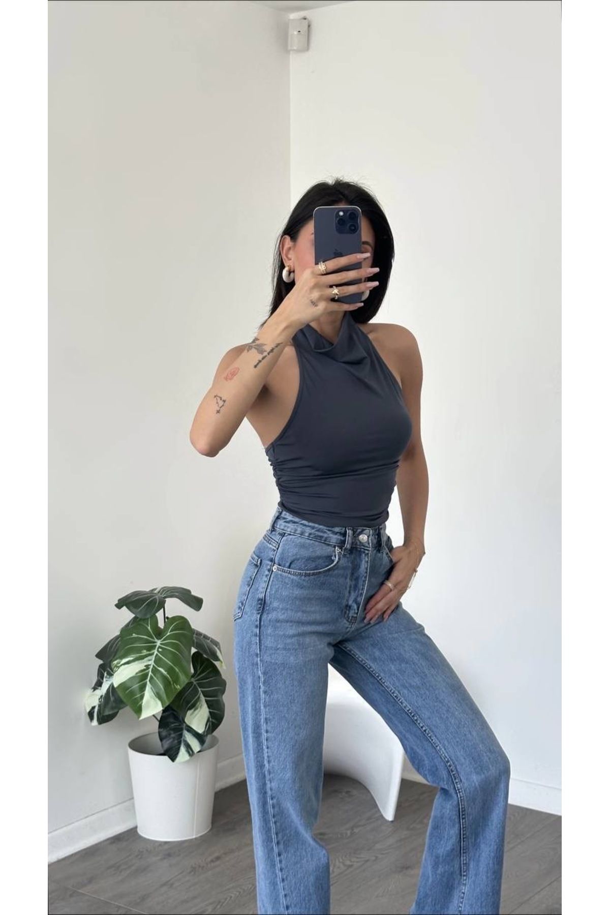 Sudelim butik Halter yaka sırtı açık bluz