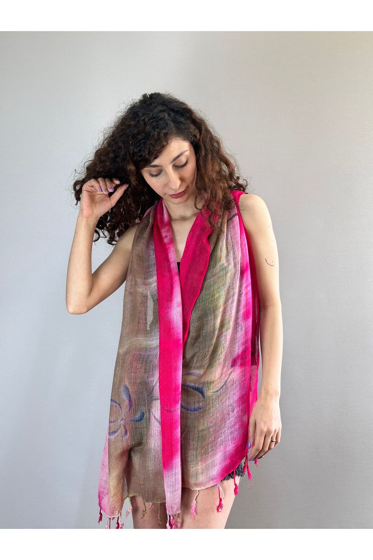 Gönülden Tasarım PEMBE DESENLİ TASARIM KADIN FULAR ŞAL 180X60 CM