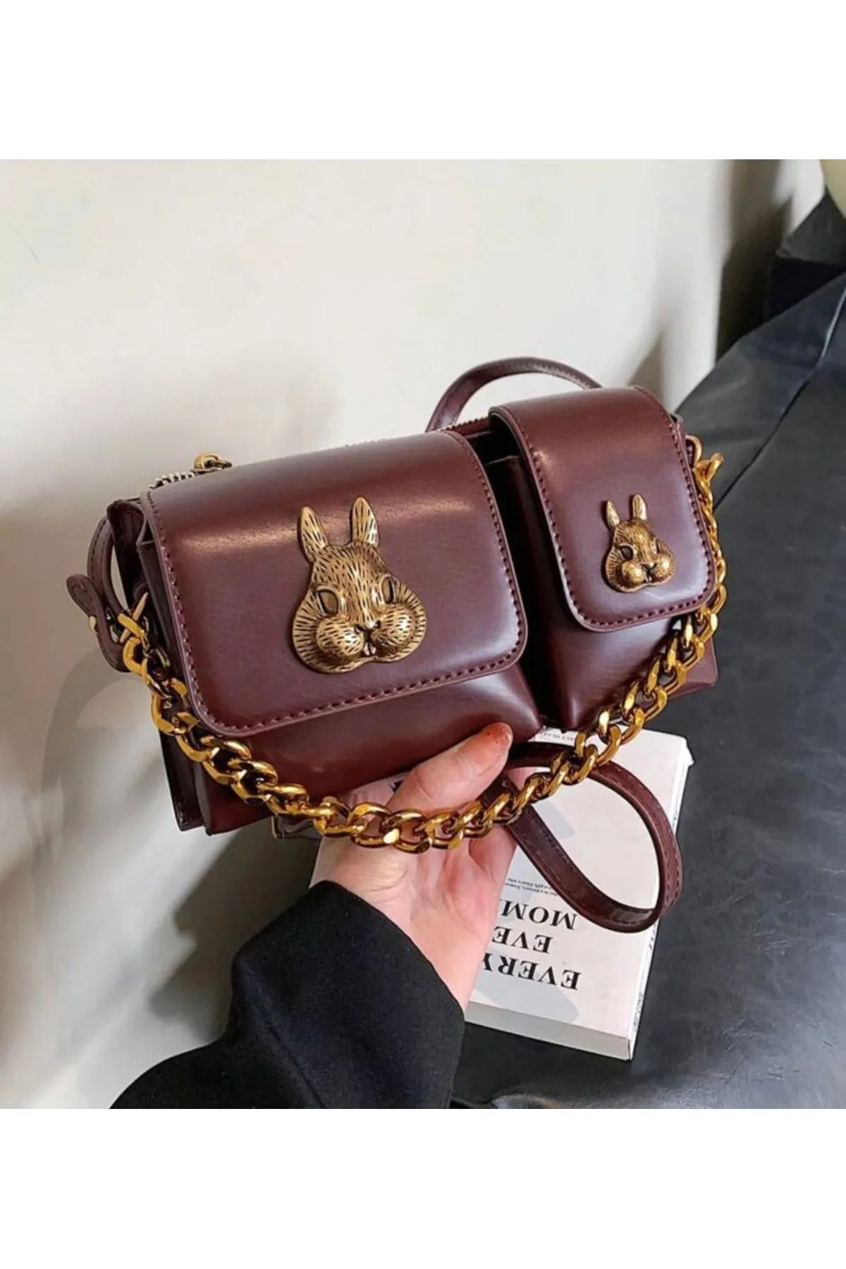 LEATHEROO Kadın Bordo Sincap Aksesuar Detaylı Tasarım Baget Çanta