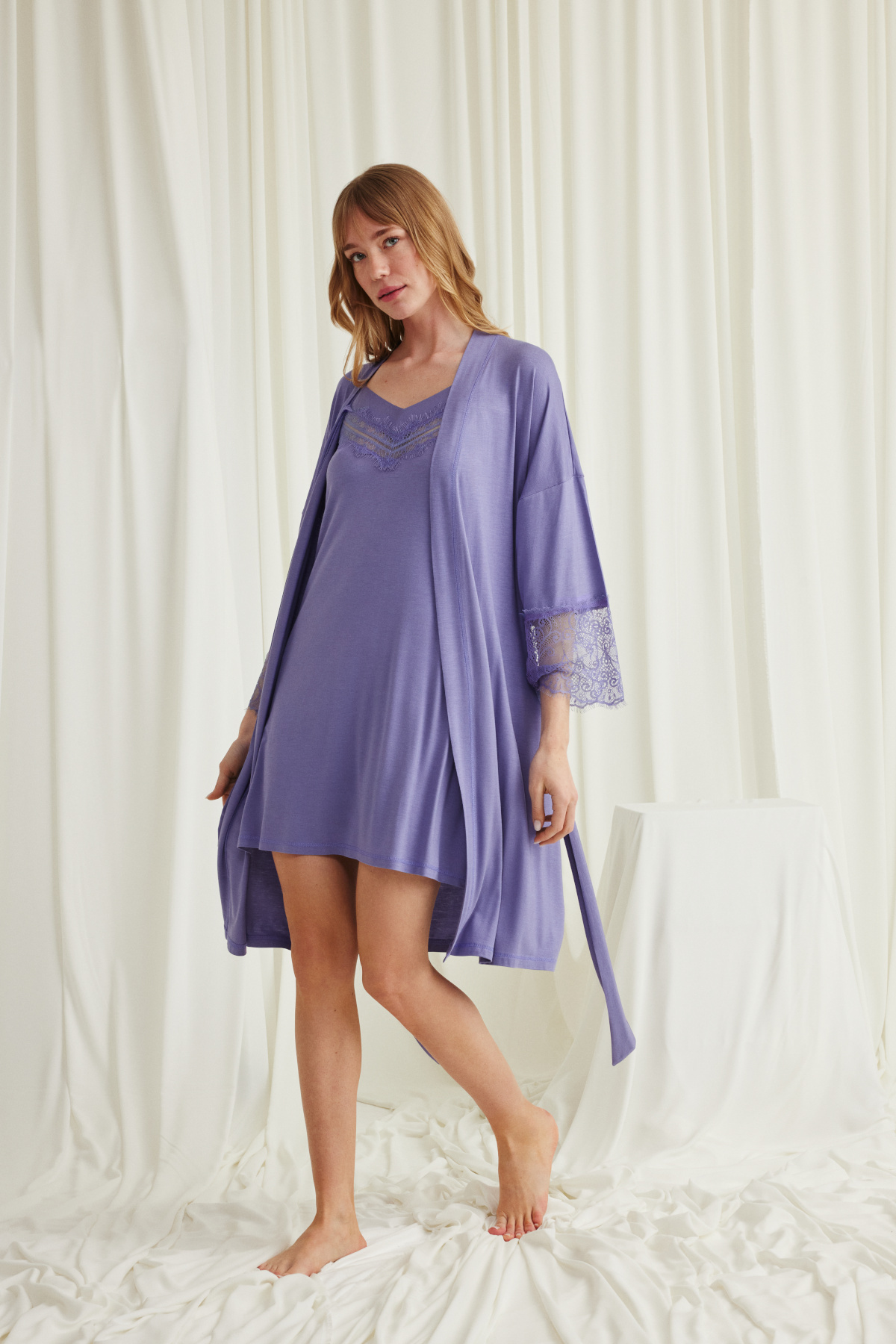 BLACKMORE Monamise Kadın Lila Dekolteli Yakası ve Kolu Dantelli Tasarım Gecelik-Sabahlık 2'li Takım