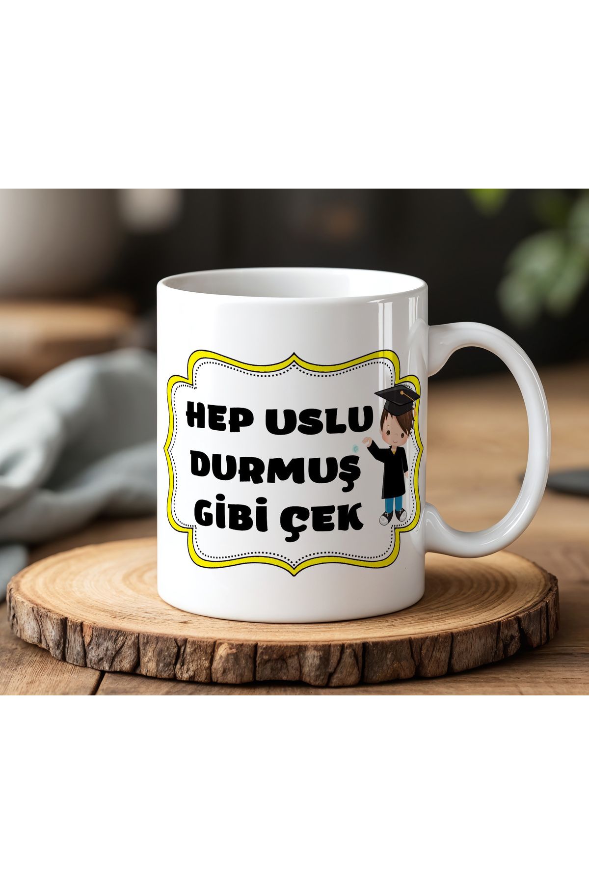 BB TRADE Hep Uslu Durmuş Gibi Çek Tasarımlı Beyaz Seramik Baskılı Kupa Bardak 330ml