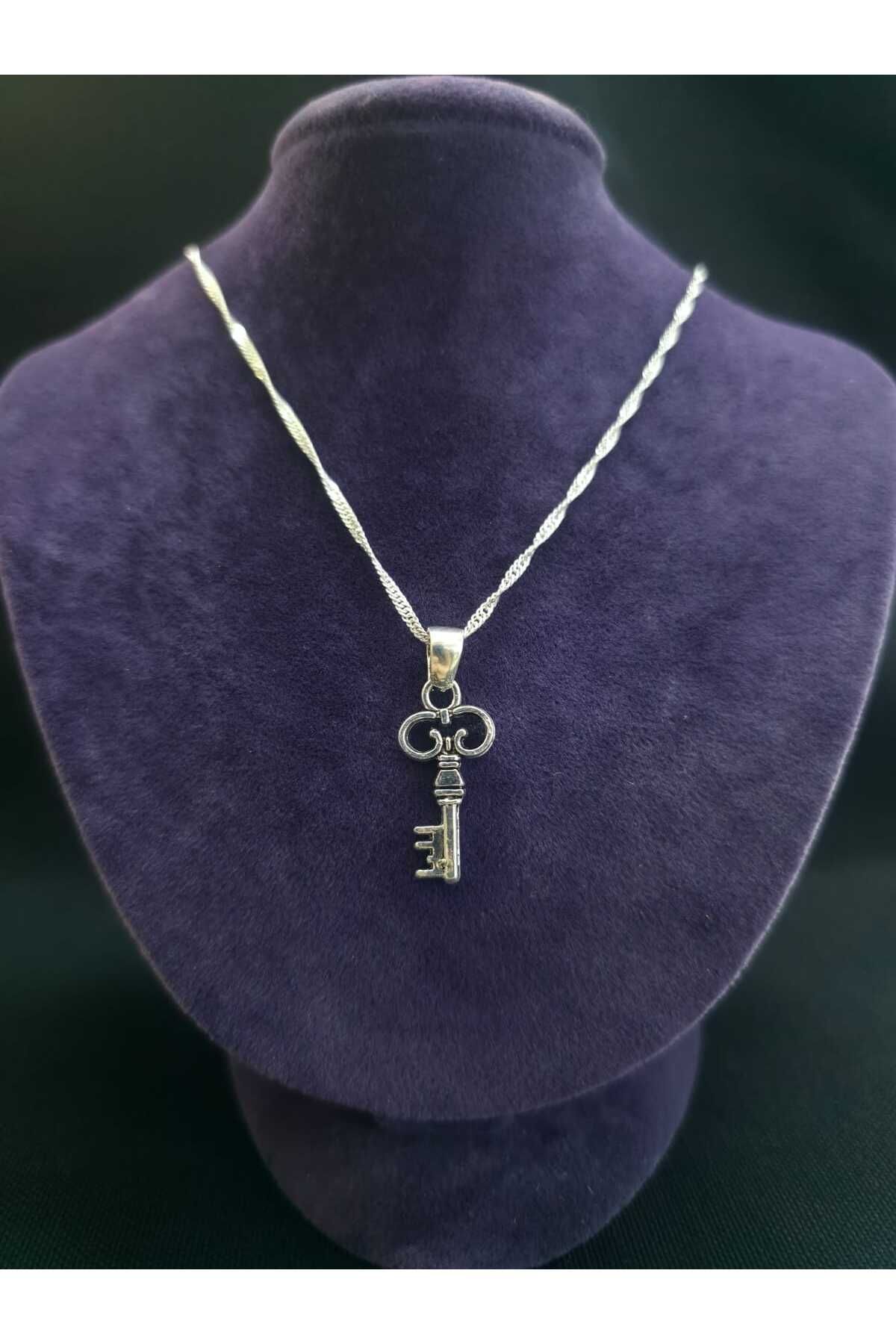 sarıyer silver Anahtar Model Taşsız Tasarım Minimal Şık Stil 925 Ayar Gümüş Kolye