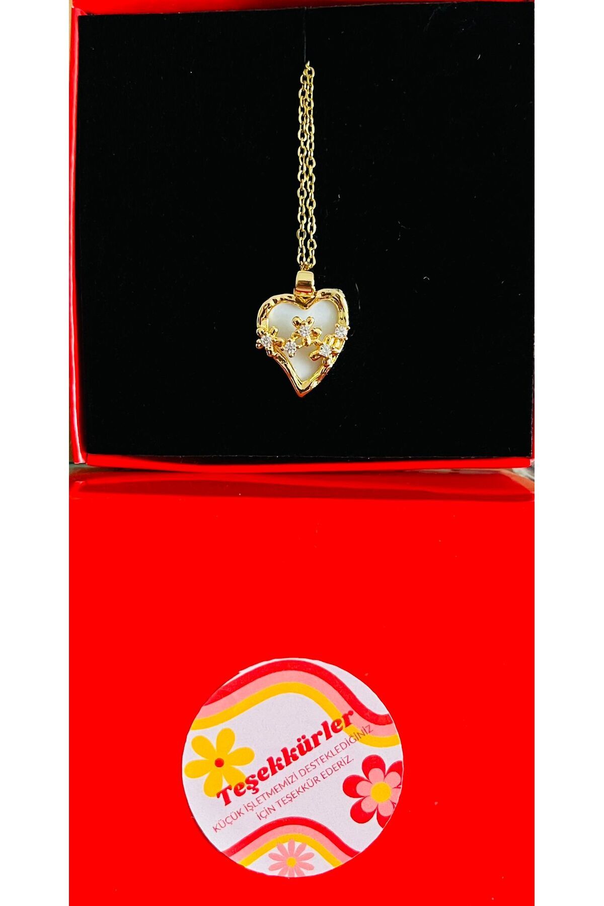 REFLECTS STYLİSH BEAUTY 316L ÇELİK ZİNCİR GOLD RENK ZİRKON TAŞLI KALP DETAYLI KADIN KOLYE