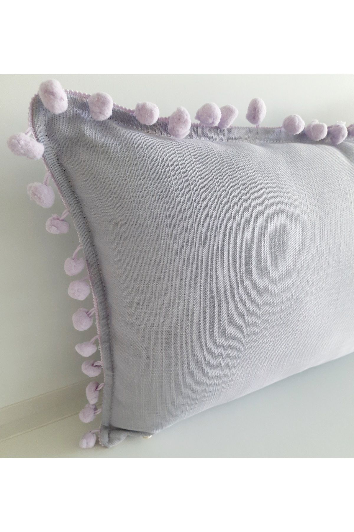 Fabric by Gülçin Pamuklu Keten Kumaş Lila Renk Minik Ponponlu Kırlent Kılıfı