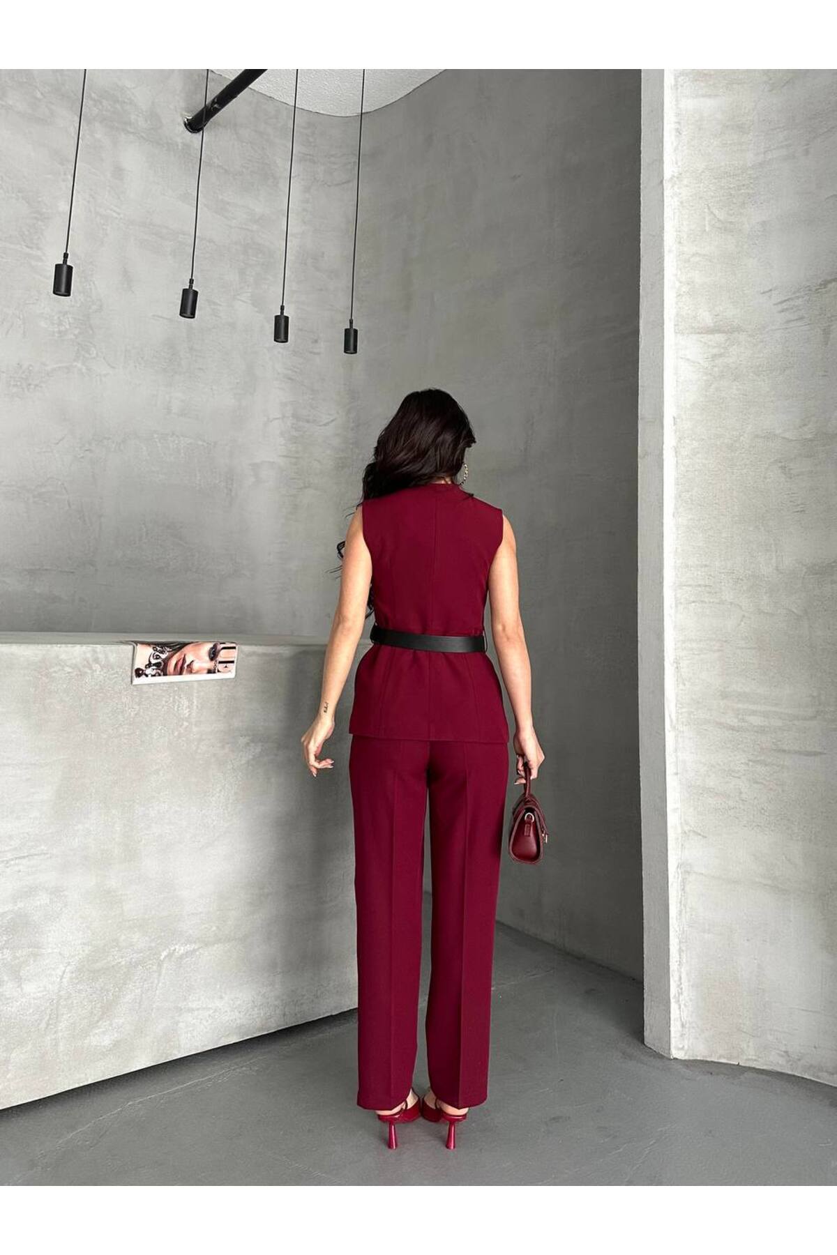 Ensemble deux pièces gilet pantalon avec ceinture - Görsel 6