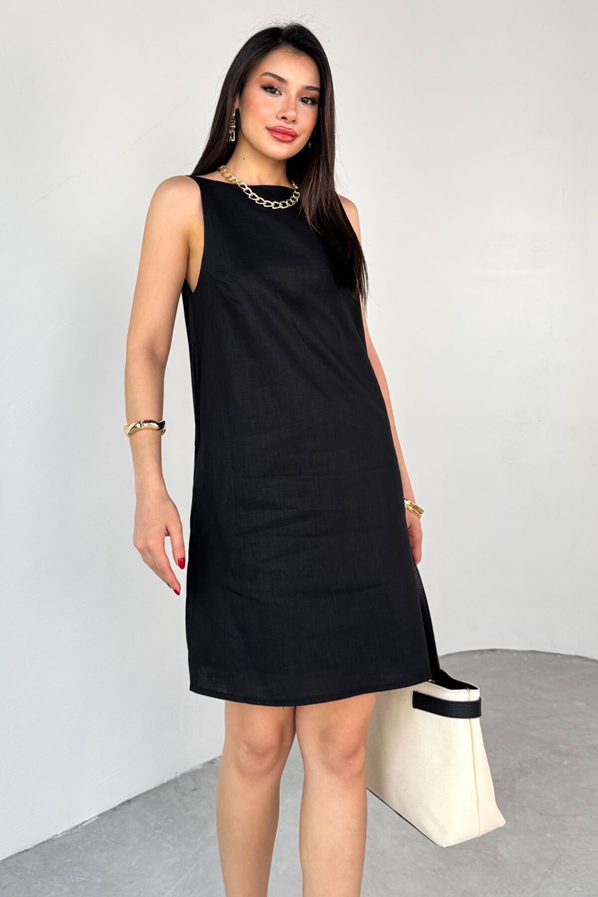 Cappmoda ELB-01779 Siyah Keten Sırt Dekolteli Mini Elbise