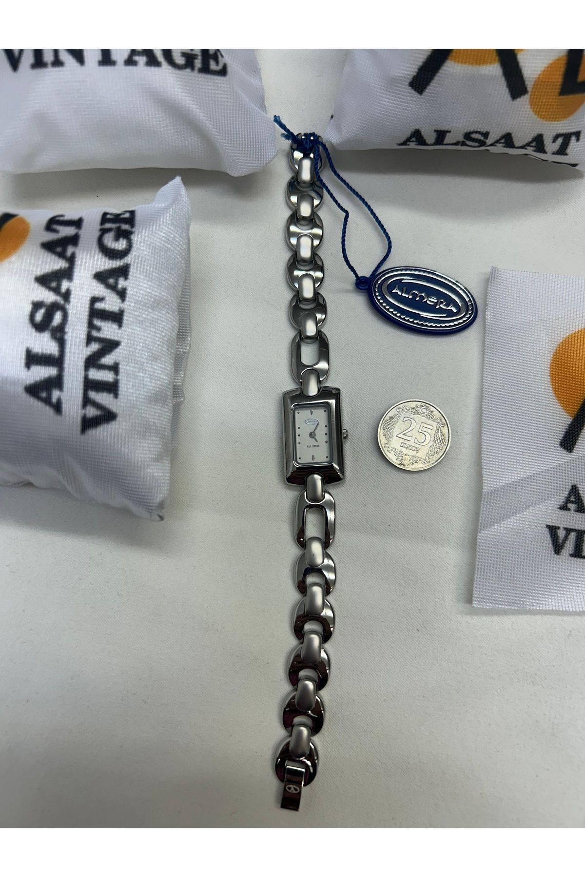 Almera Vintage kadın saati