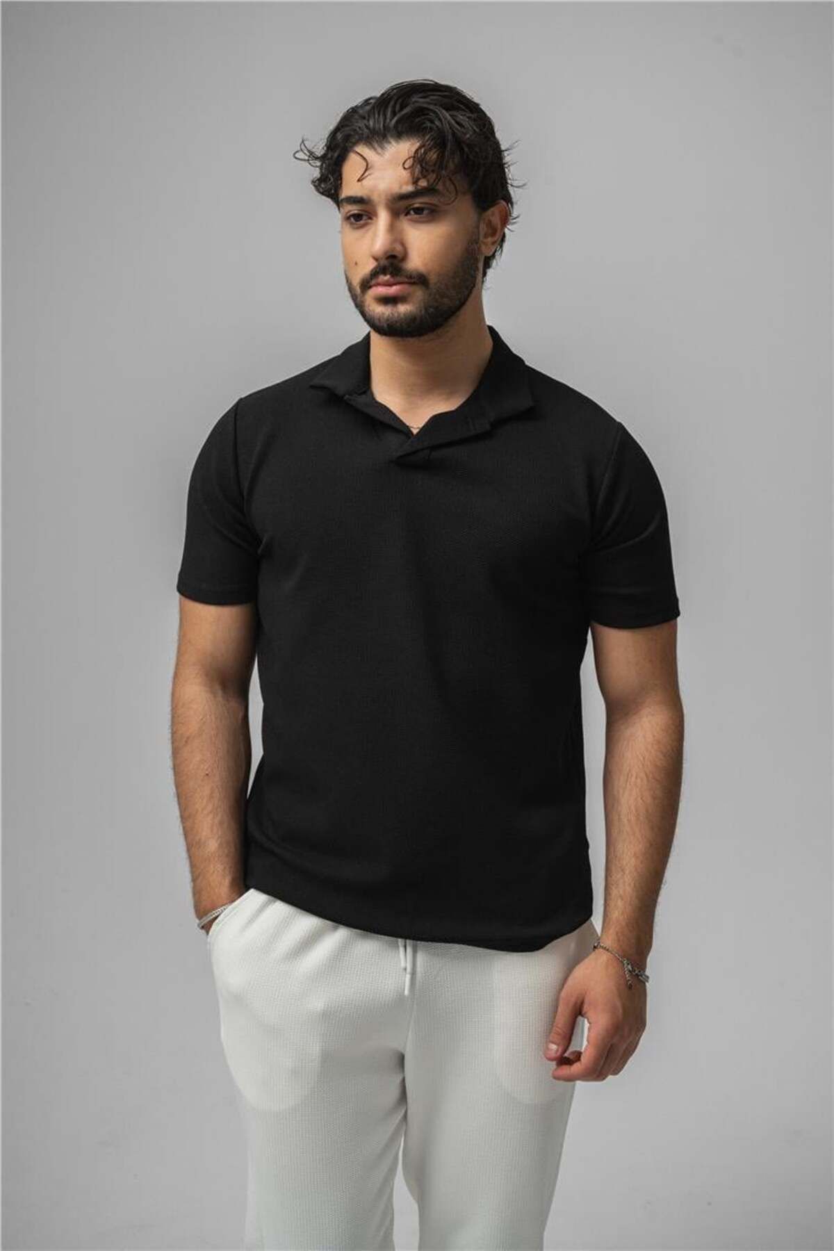 OUTFİT MAN Erkek Polo Yaka Gizli Kabartma T-Shirt Siyah