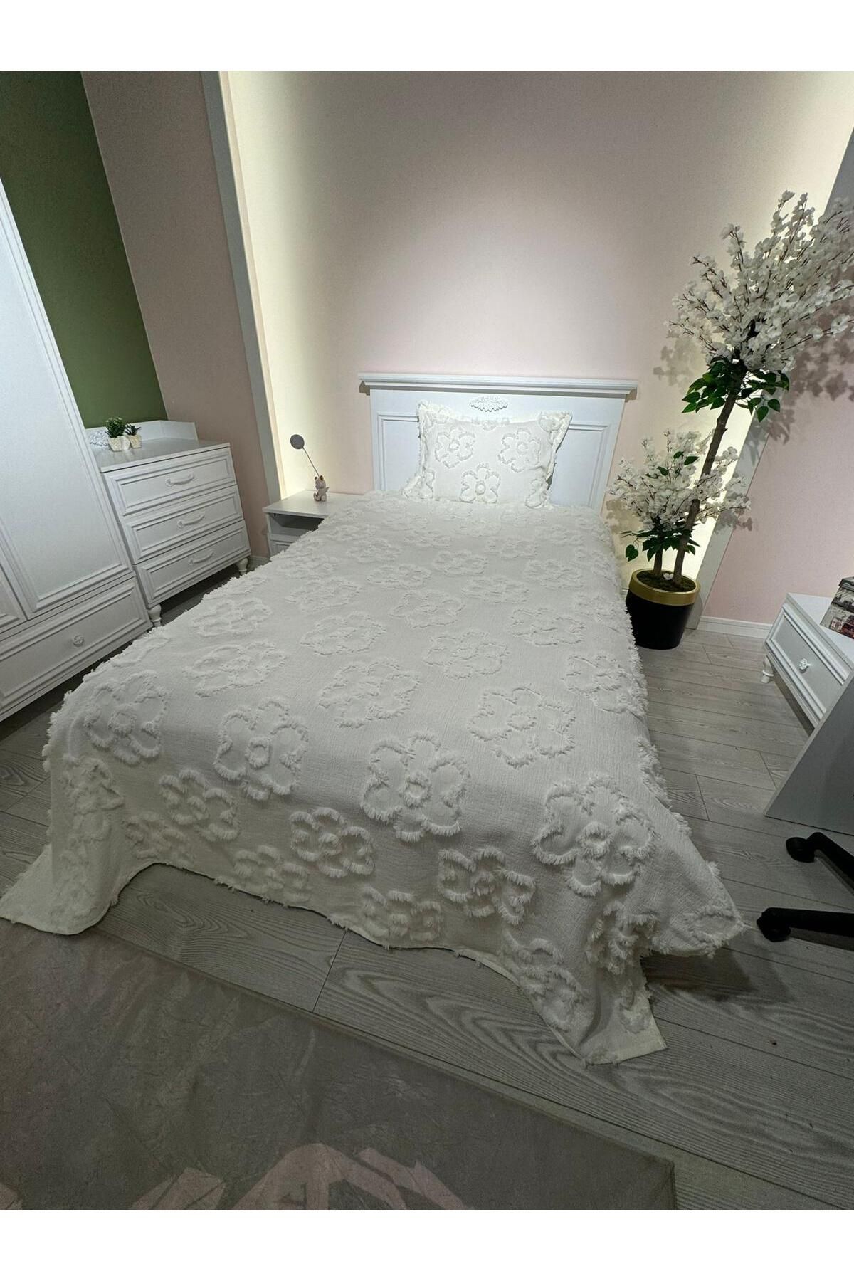 BlueMaison-Puffy Single Bedspread Daisy Ecru 5