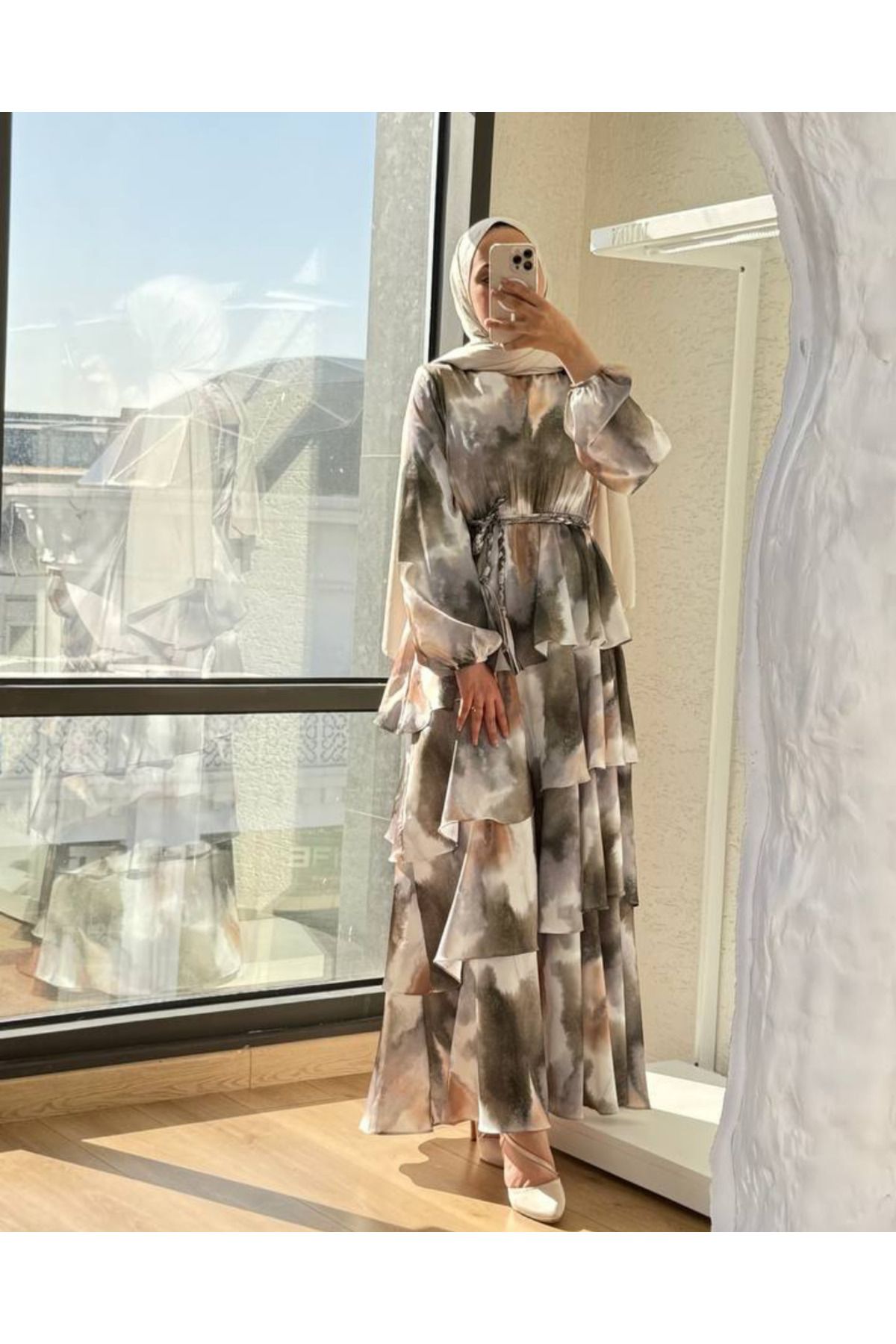 OlaLady İpek Saten Kumaşlı Fırfırlı Tesettür Elbise