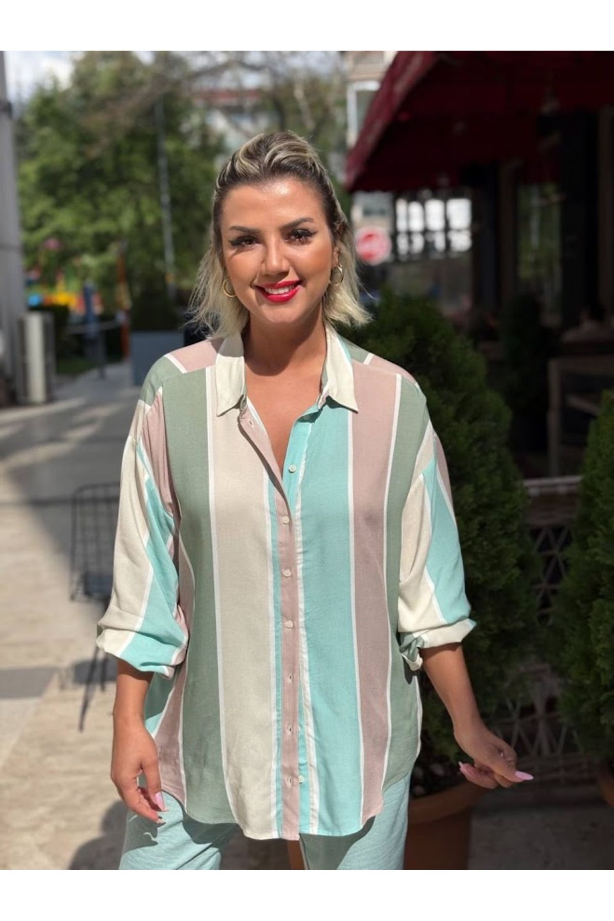 Leila PASTEL ÇİZGİLİ GÖMLEK