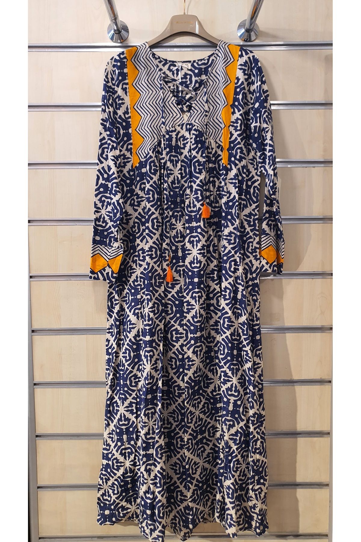 Park Moda DESENLİ YAKA DETAYLI UZUN ELBİSE