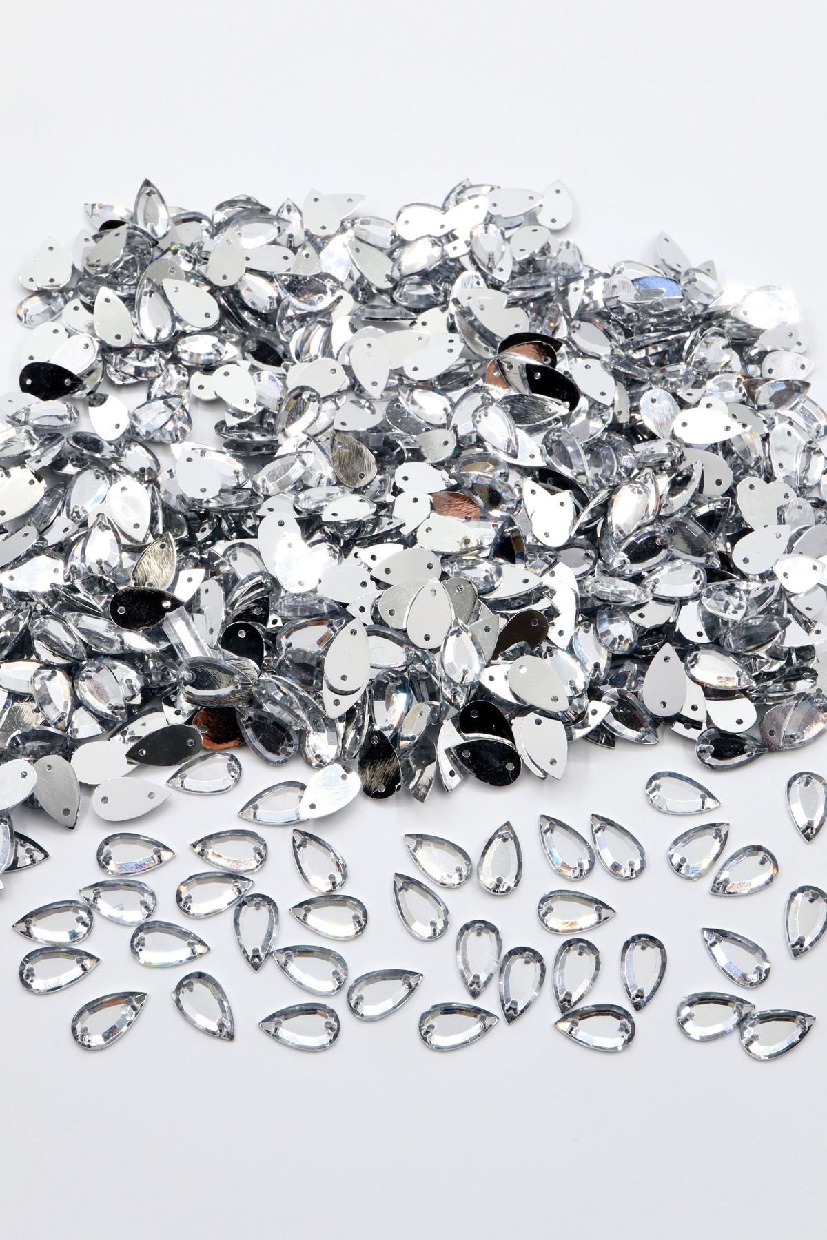 YENİCİ Damla Plastik Dikme Taş 1000 Adet (7*12)