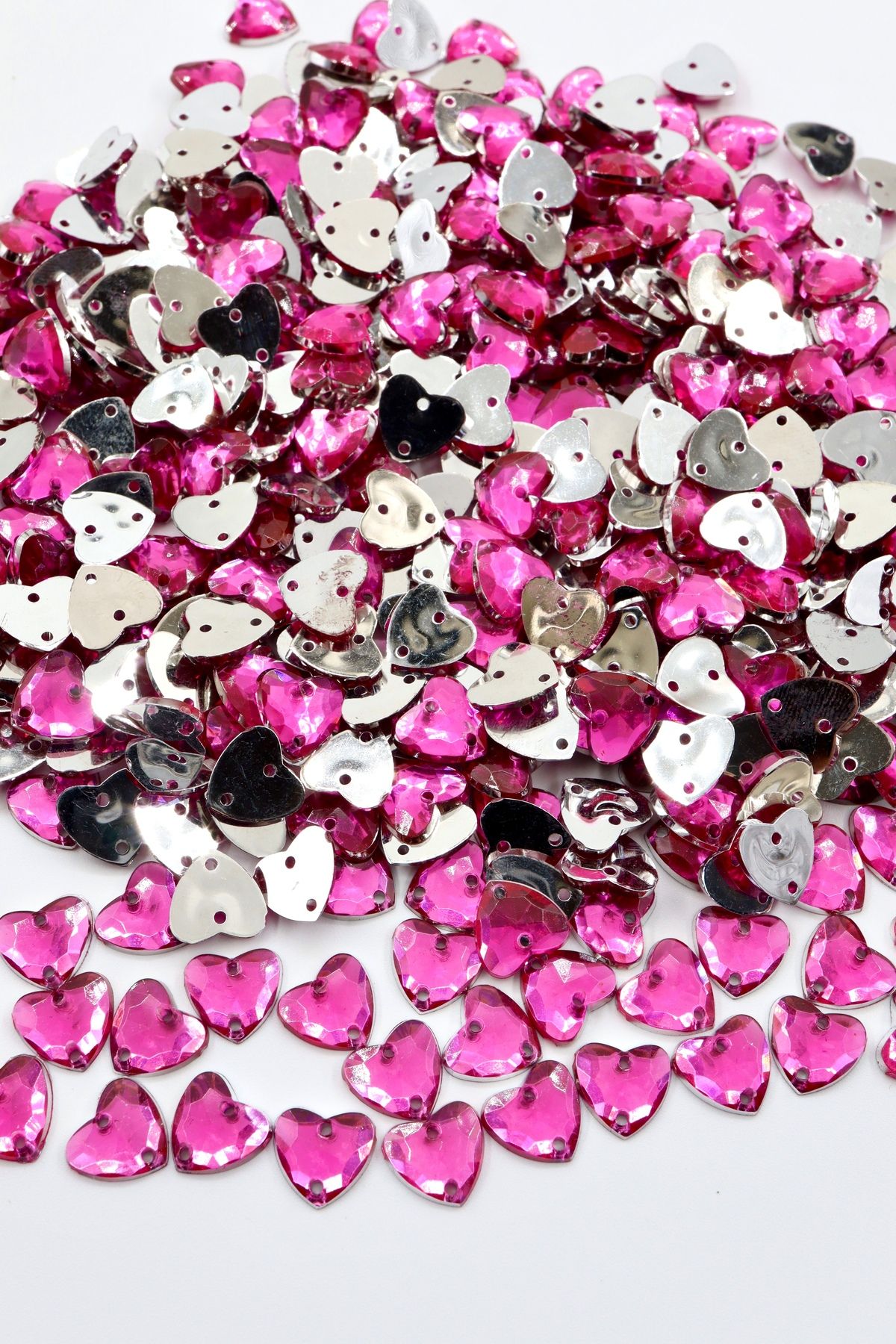 YENİCİ Kalp Plastik Dikme Taş 2000 Adet (9*10)