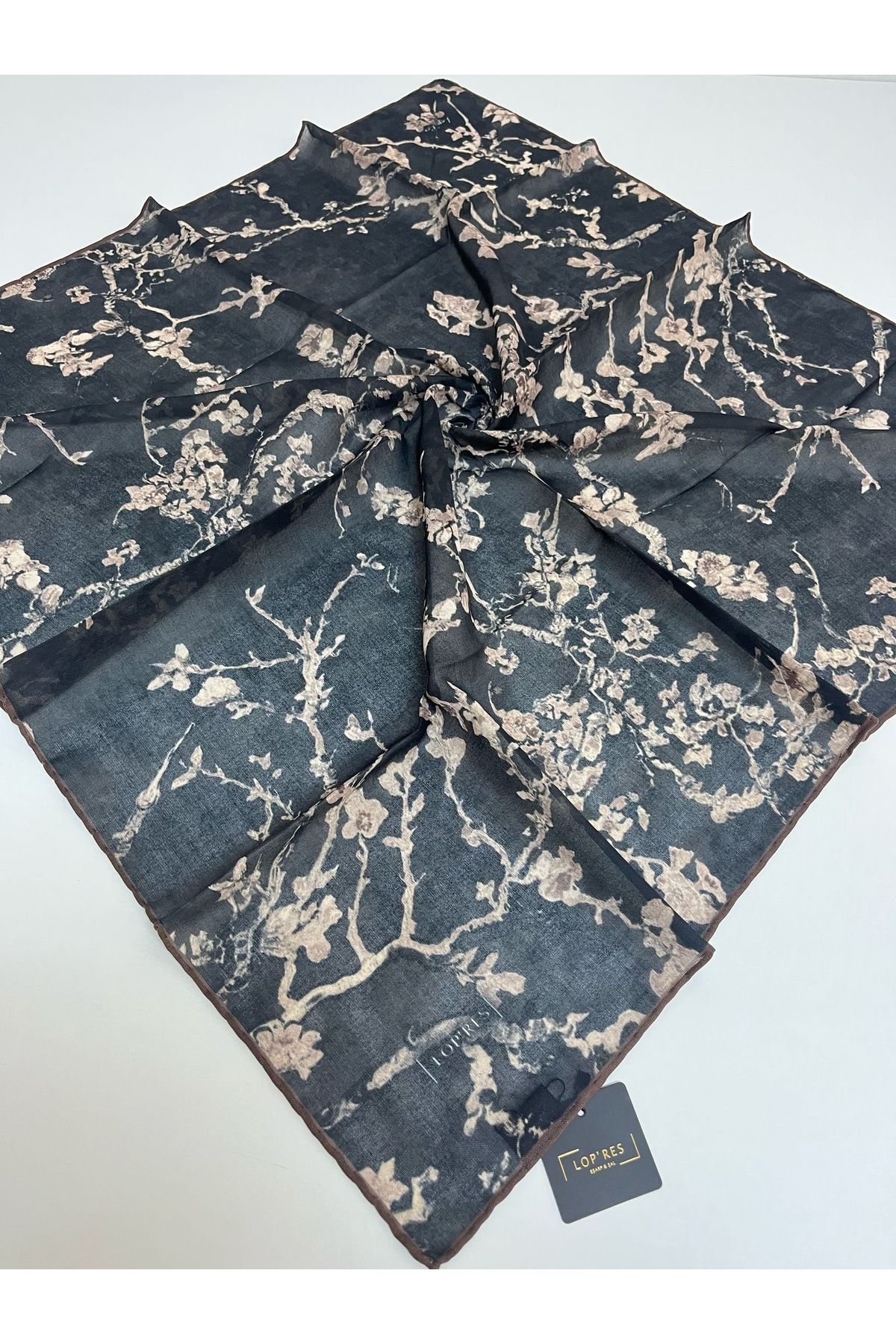 Butik Yeni Kaymayan Soft Çiçekli Ağaç Desenli Zer Organik Kare Eşarp