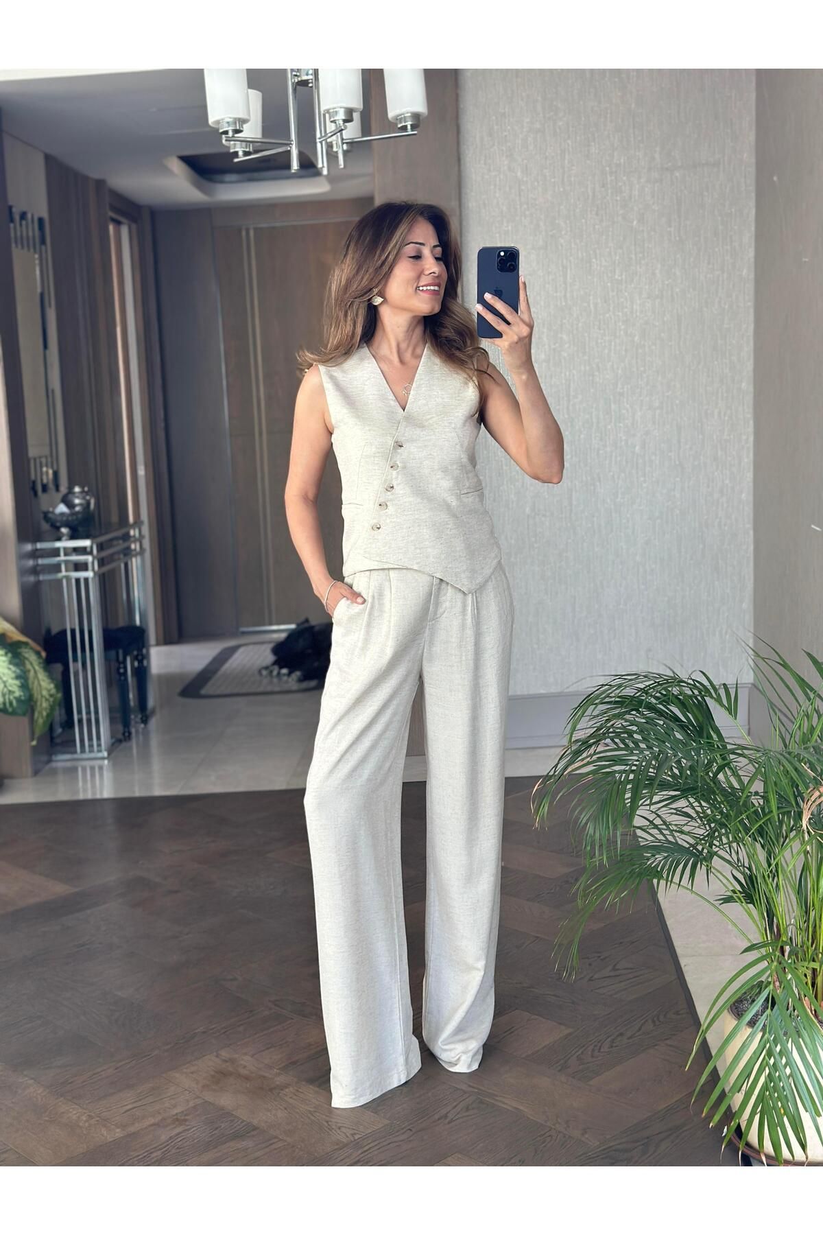Forlady4 Bej Asimetrik Düğmeli Yelek Pantolon Keten Kadın Takım