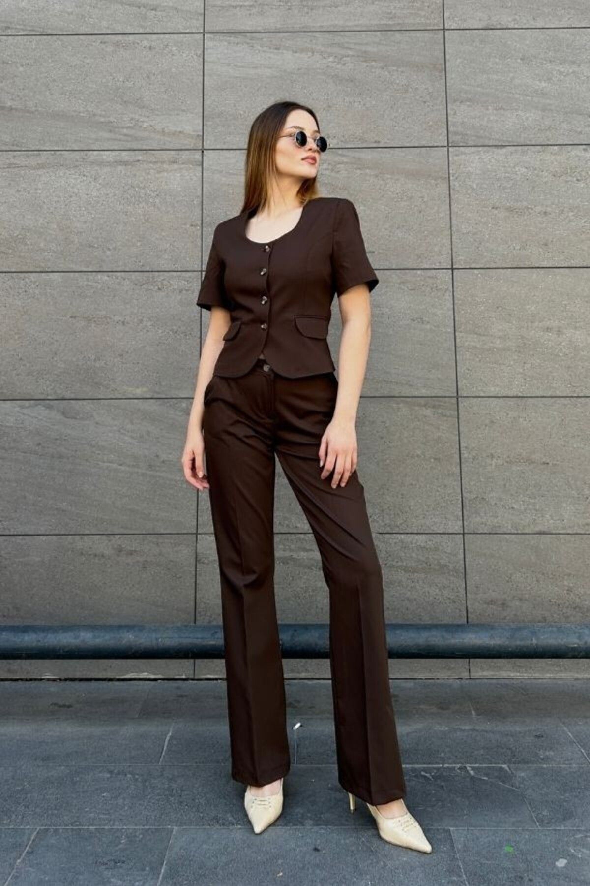 LaGrace Kahve kısa kol vatkalı blazer takım