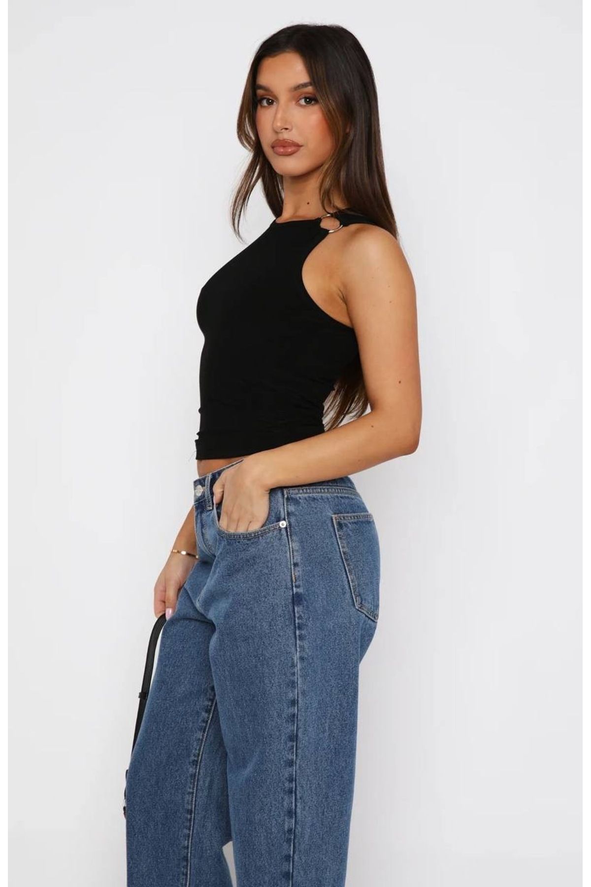 Sudelim butik Askılı halka detaylı crop bluz