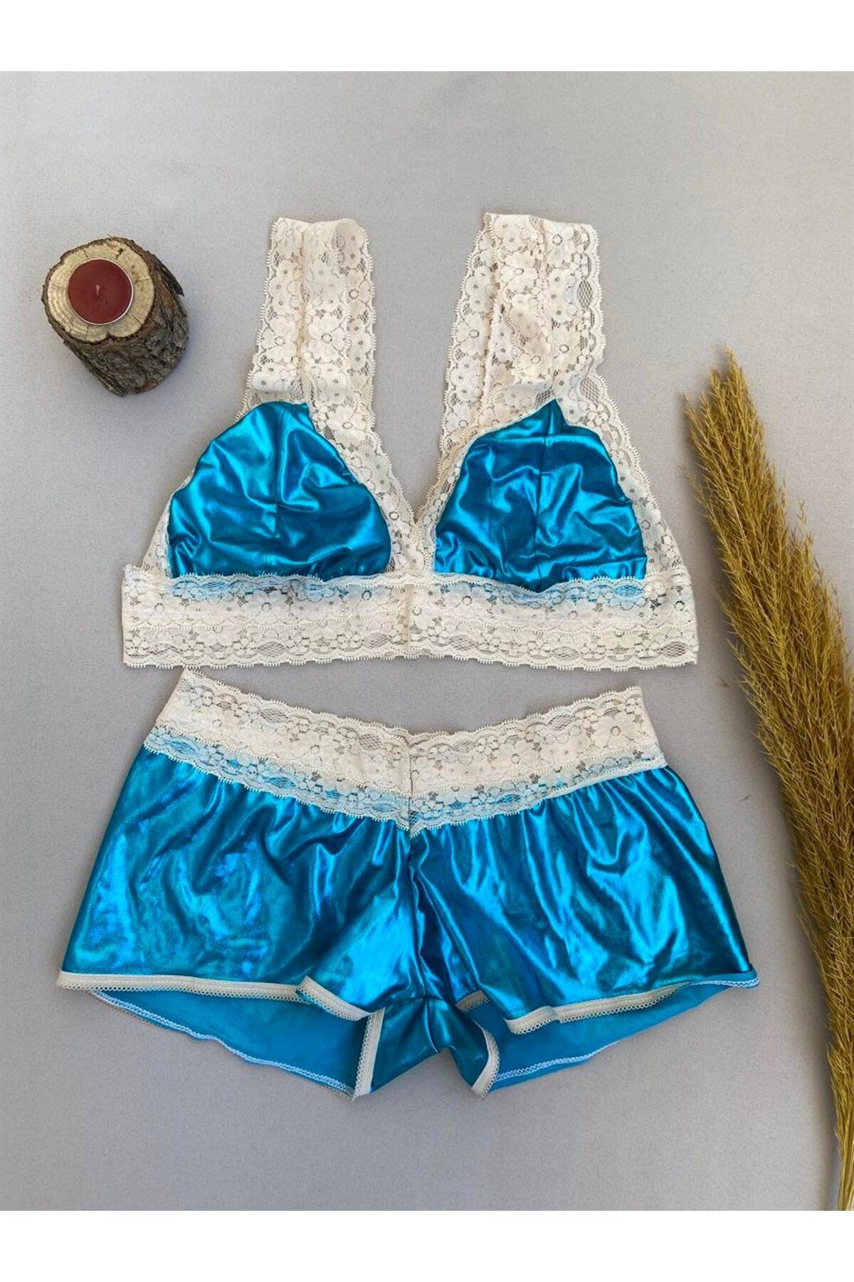DORA UNDERWEAR Kadın Dantel Detaylı Şortlu Gecelik Takımı