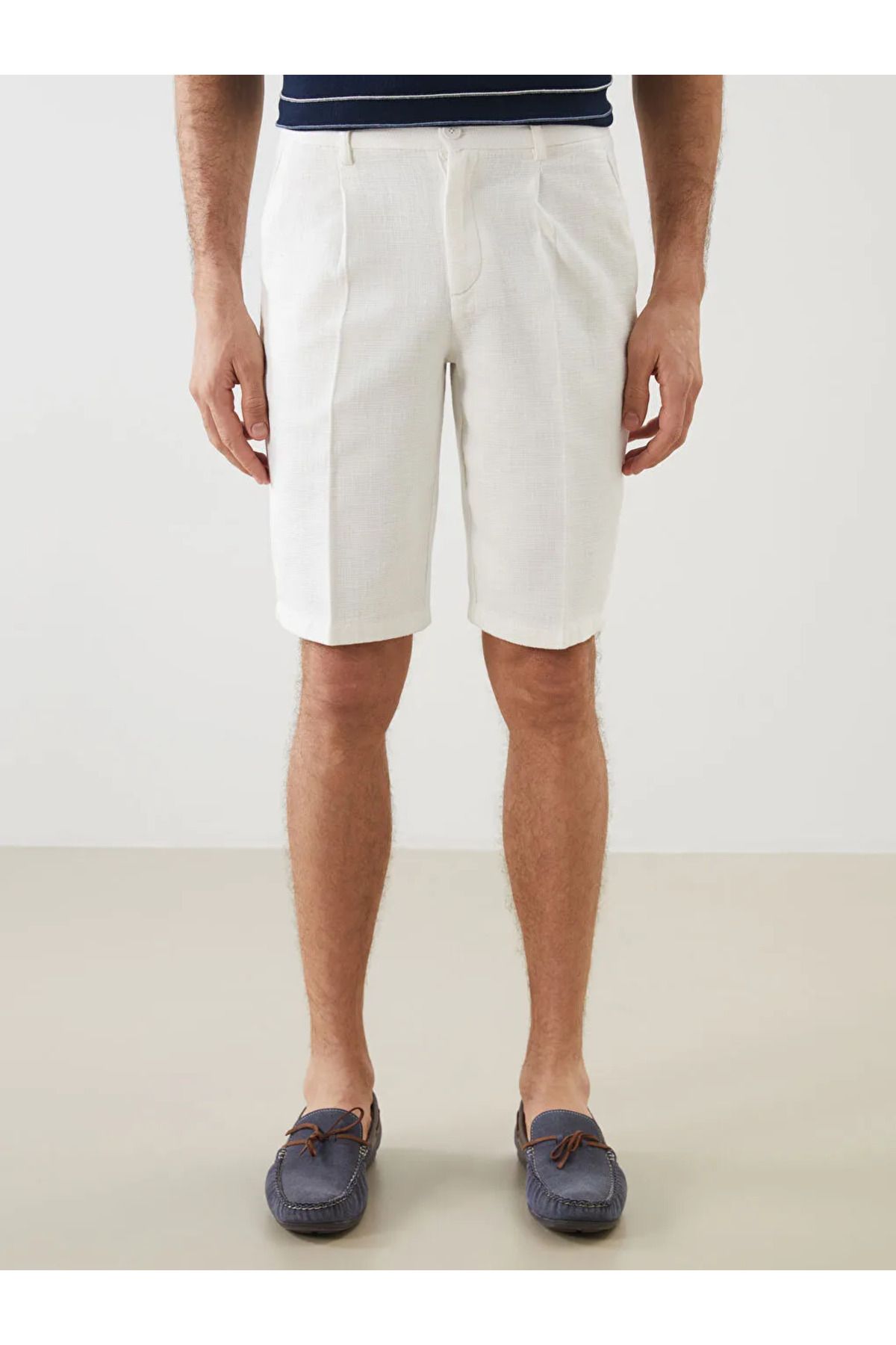 LC Waikiki-شورت LCW Vision Ecru Standard Moulded Linen Look للرجال 2