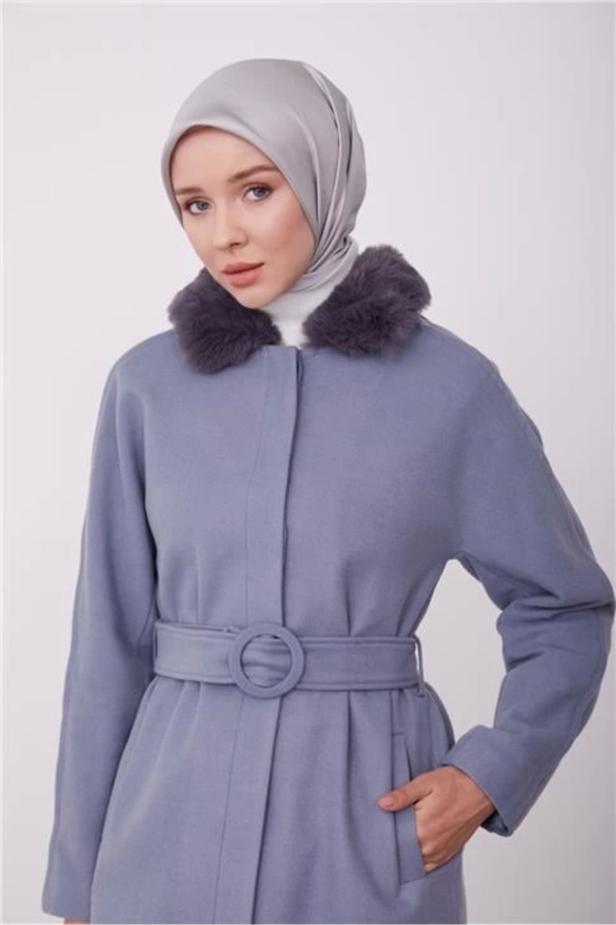 aradimtaradim Armine Seyyar Kürklü Fit Manto 23K8603 Sisli Mavi