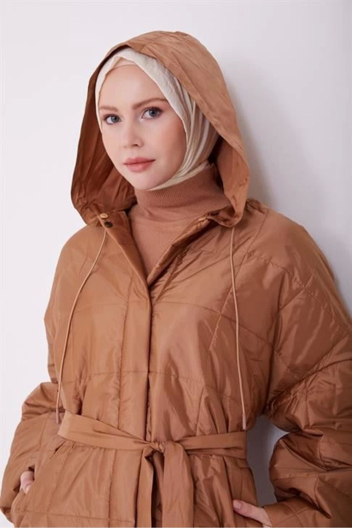aradimtaradim Armine Seyyar Kapişonlu Kaban 22K7821 Camel