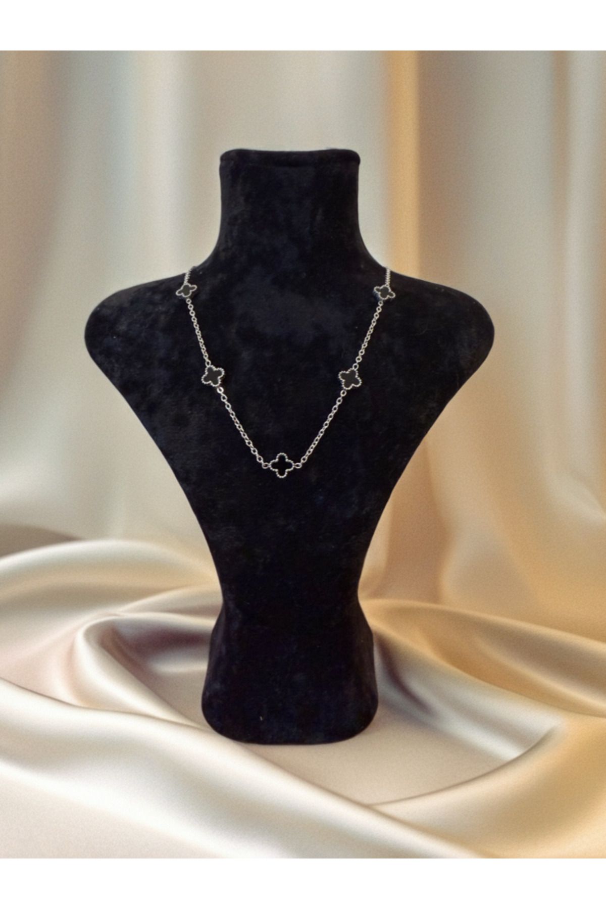 Calmea Jewellery ÇOKLU SIYAH Yonca Kadın Kolye Şans Yoncası