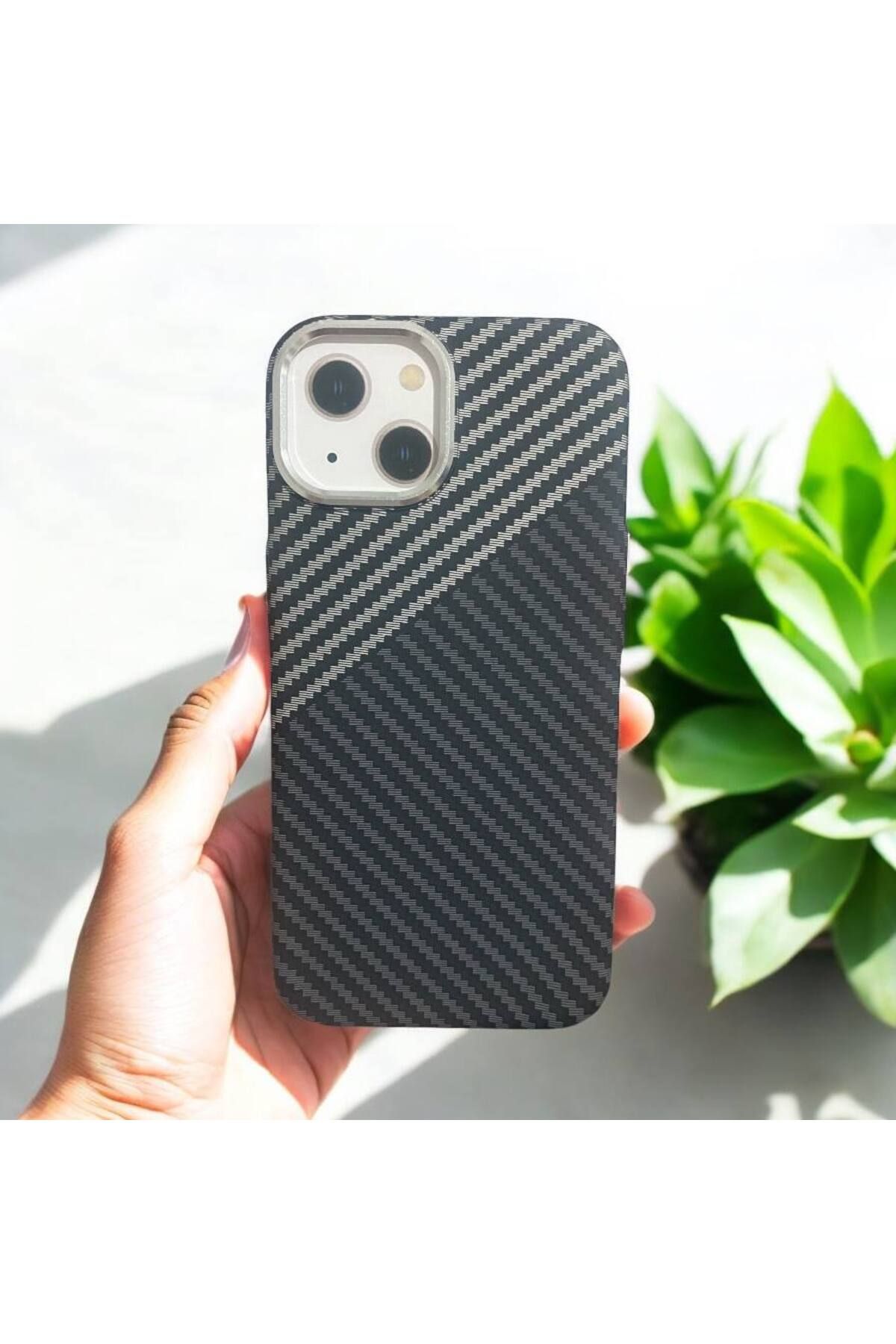 Bruntoo BR Apple İphone 15 Uyumlu Lux Carbon Fiber Magsafe Metal Kılıf Ultra Hafif İnce Manyetik Kapak.
