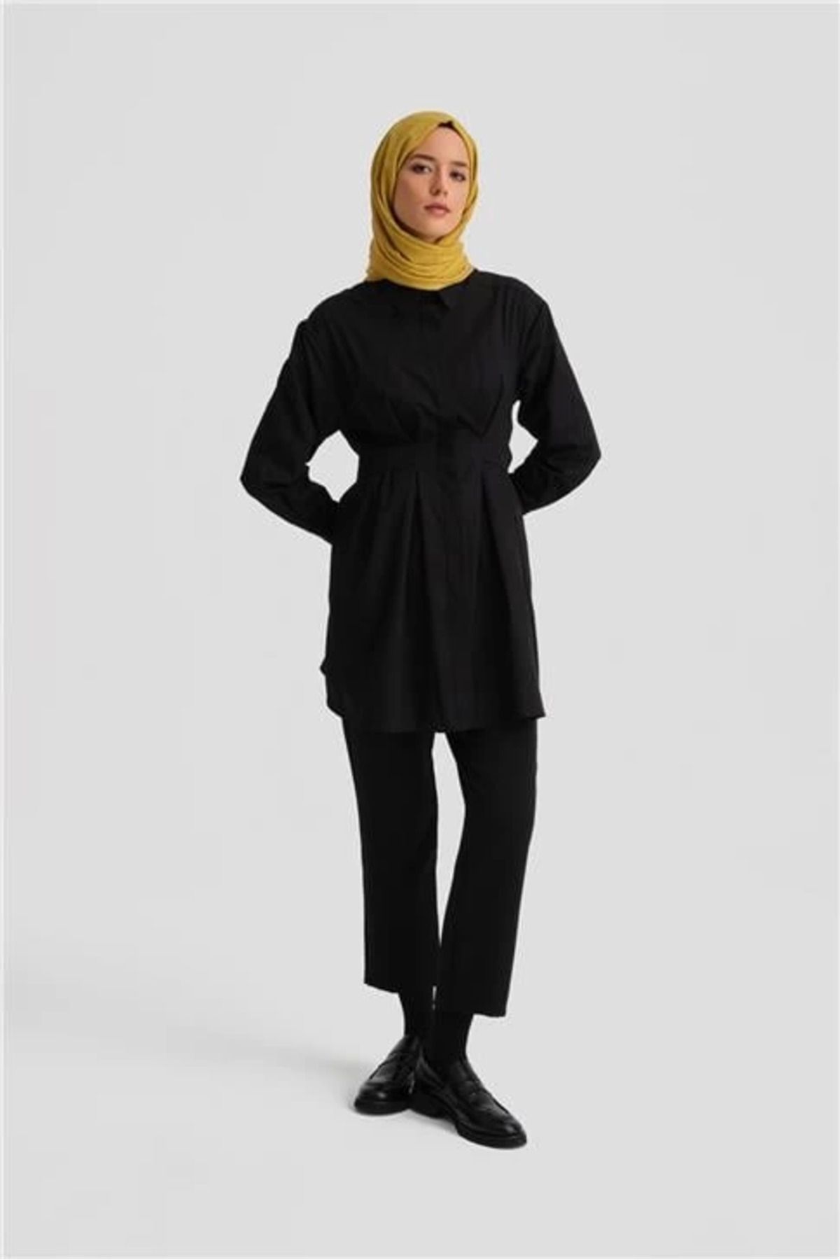 aradimtaradim Armine Fiyonklu Naturel Kumaşlı Tunik 24K4300 Siyah