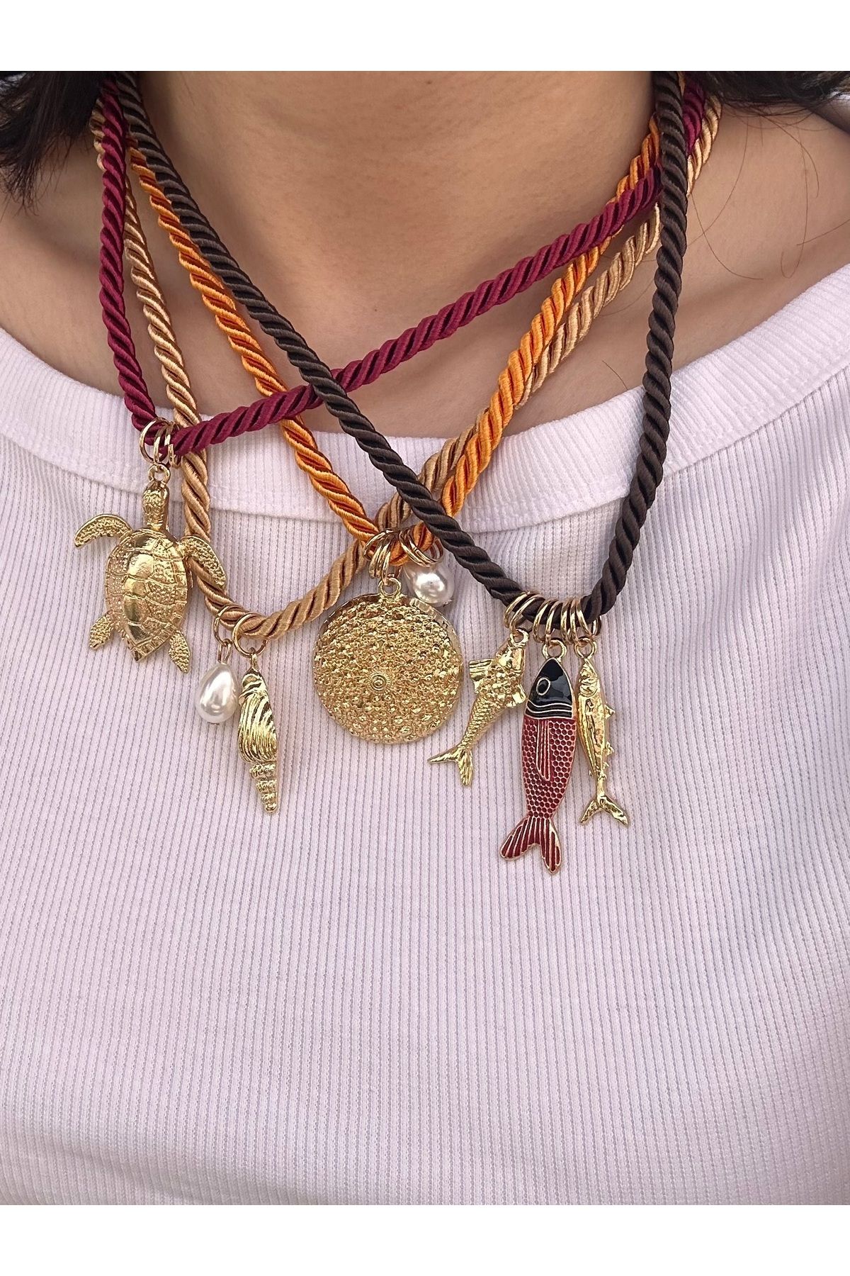 YENGEÇ Marka Model 4’lü Kolye