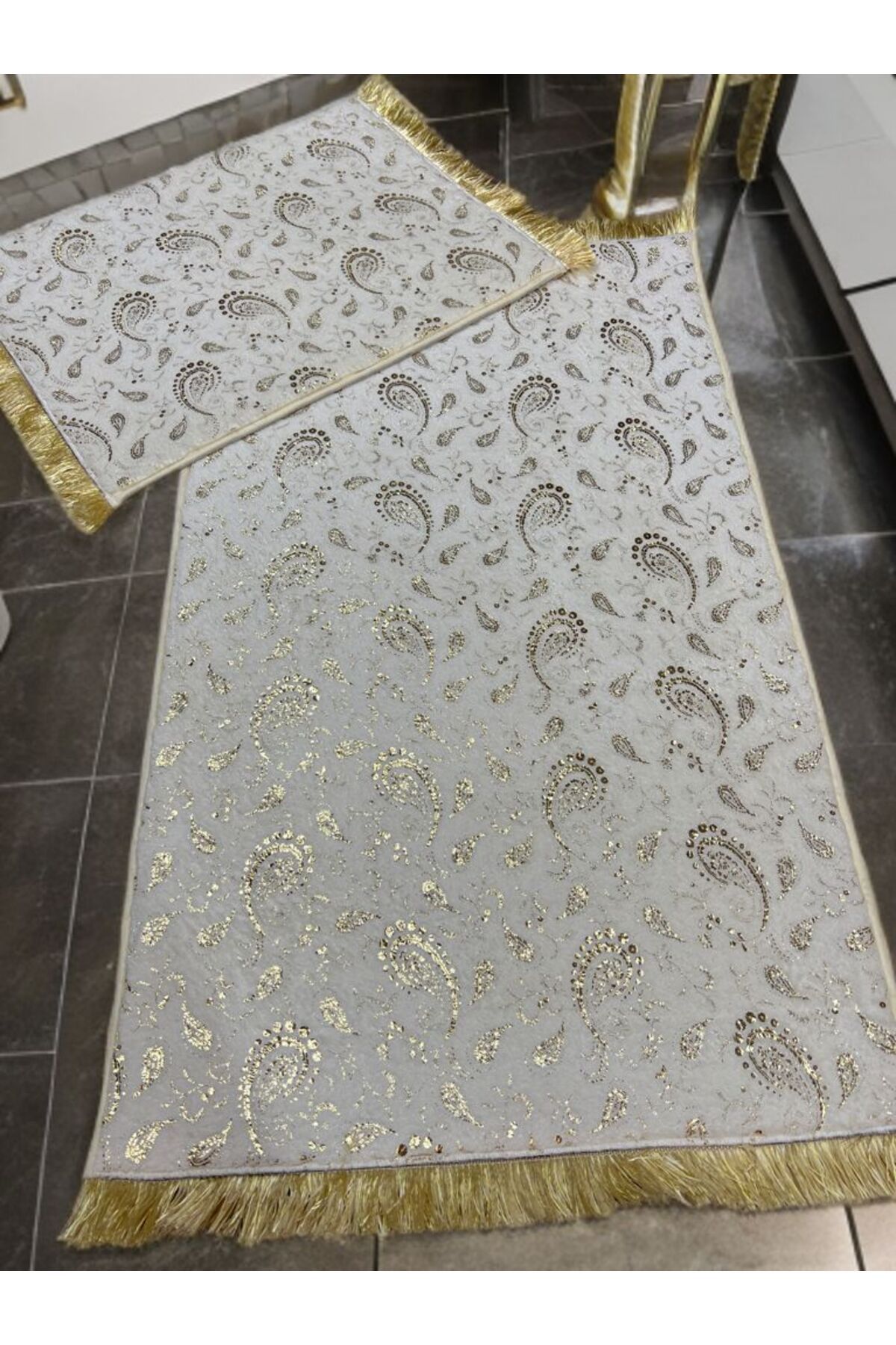 Salteks Varak Paskılı Saçakılı Banyo paspas Takımı kaymaz Taban İkili Klozet Takımı