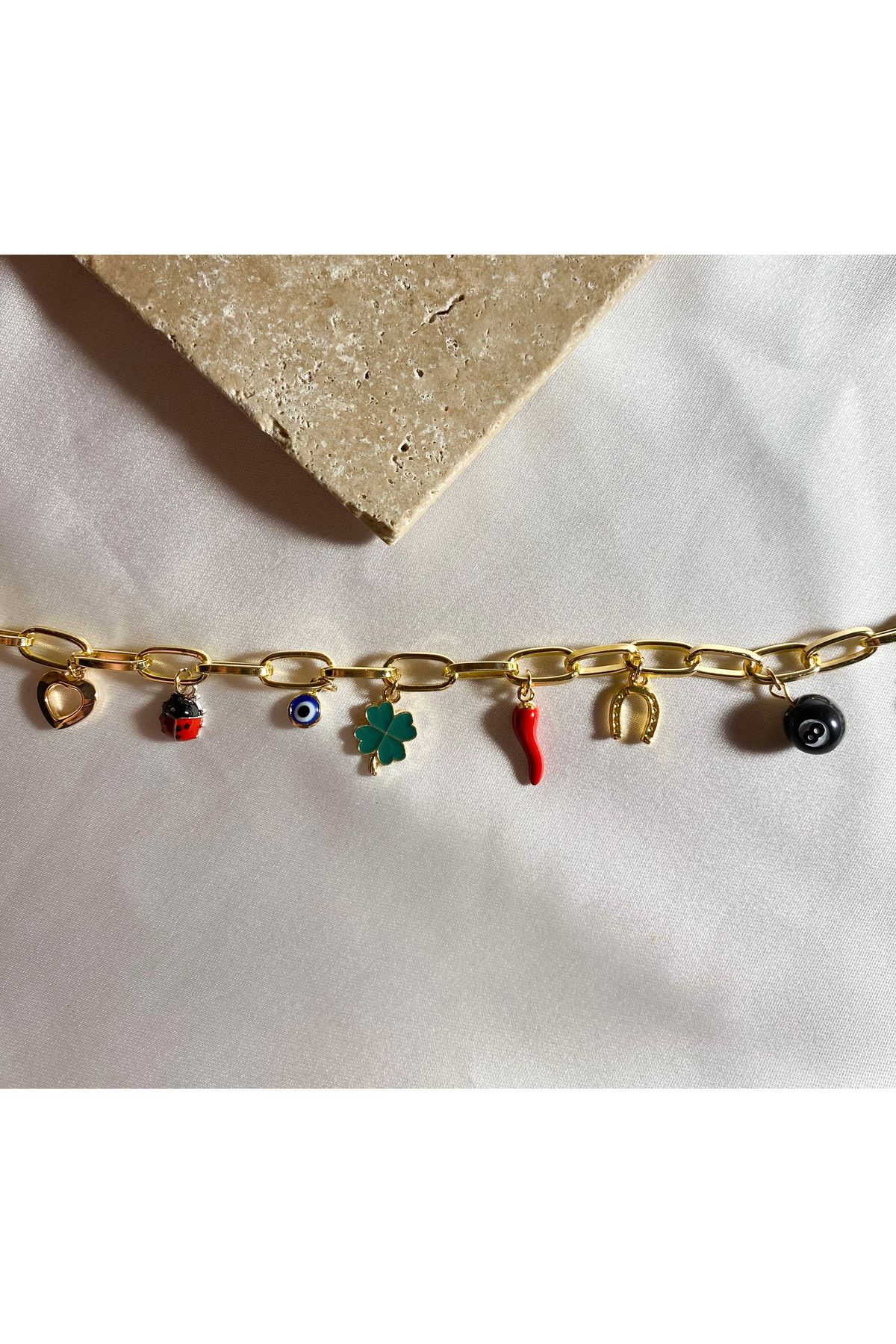 MODA Şans Kırmızı Yeşil Kadın Charm Kolye