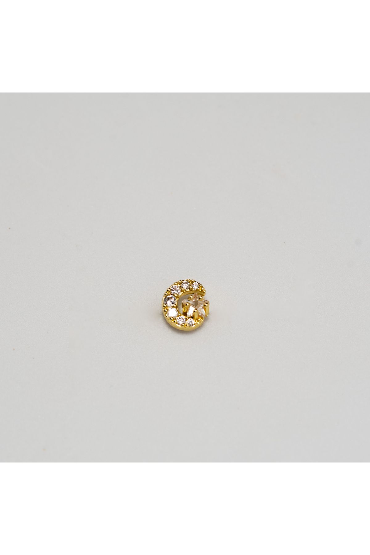 Piercing by Sever AY YILDIZ ÇELİK PIERCING… ALTIN/GOLD RENKLİ ve ŞEFFAF TAŞLI (TARGUS HELIX CONCH FLAT)