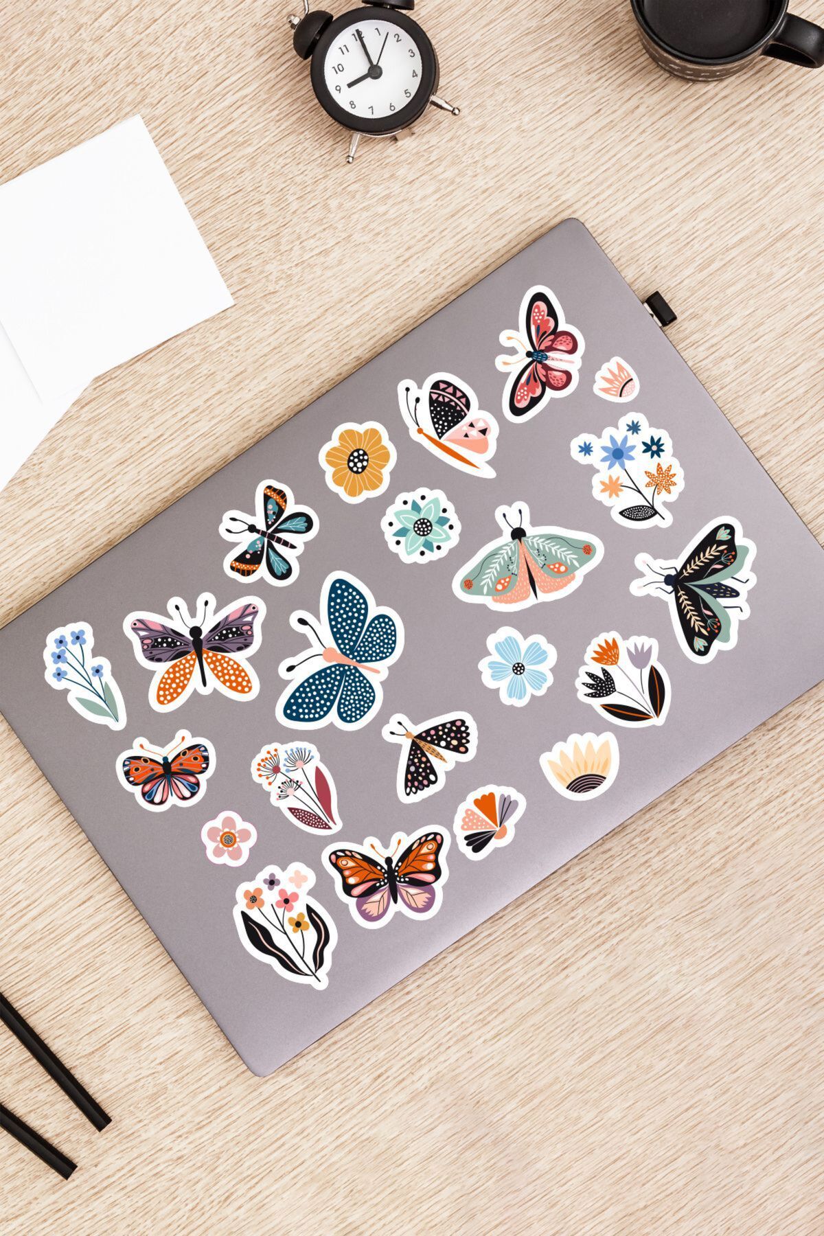 hediyenebak Kelebek Çiçek Bahar Sticker Seti | Laptop Ajanda PC Tablet Telefon Defter Etiket Bullet Journal