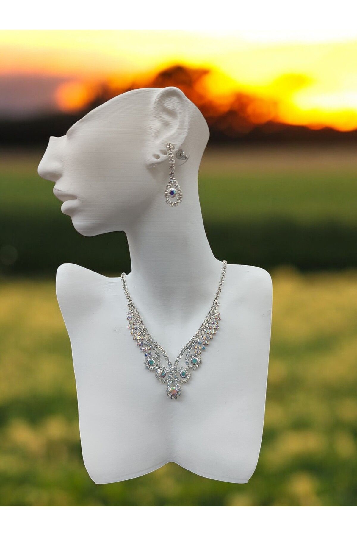 kuzenler store Gümüş kaplama kadın çelik kristal taşlı gerdanlık küpe set