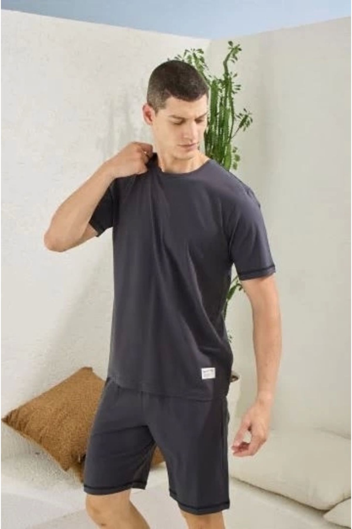 Kocabey Erkek Bisiklet Yaka Füme Şortlu Pijama Takım