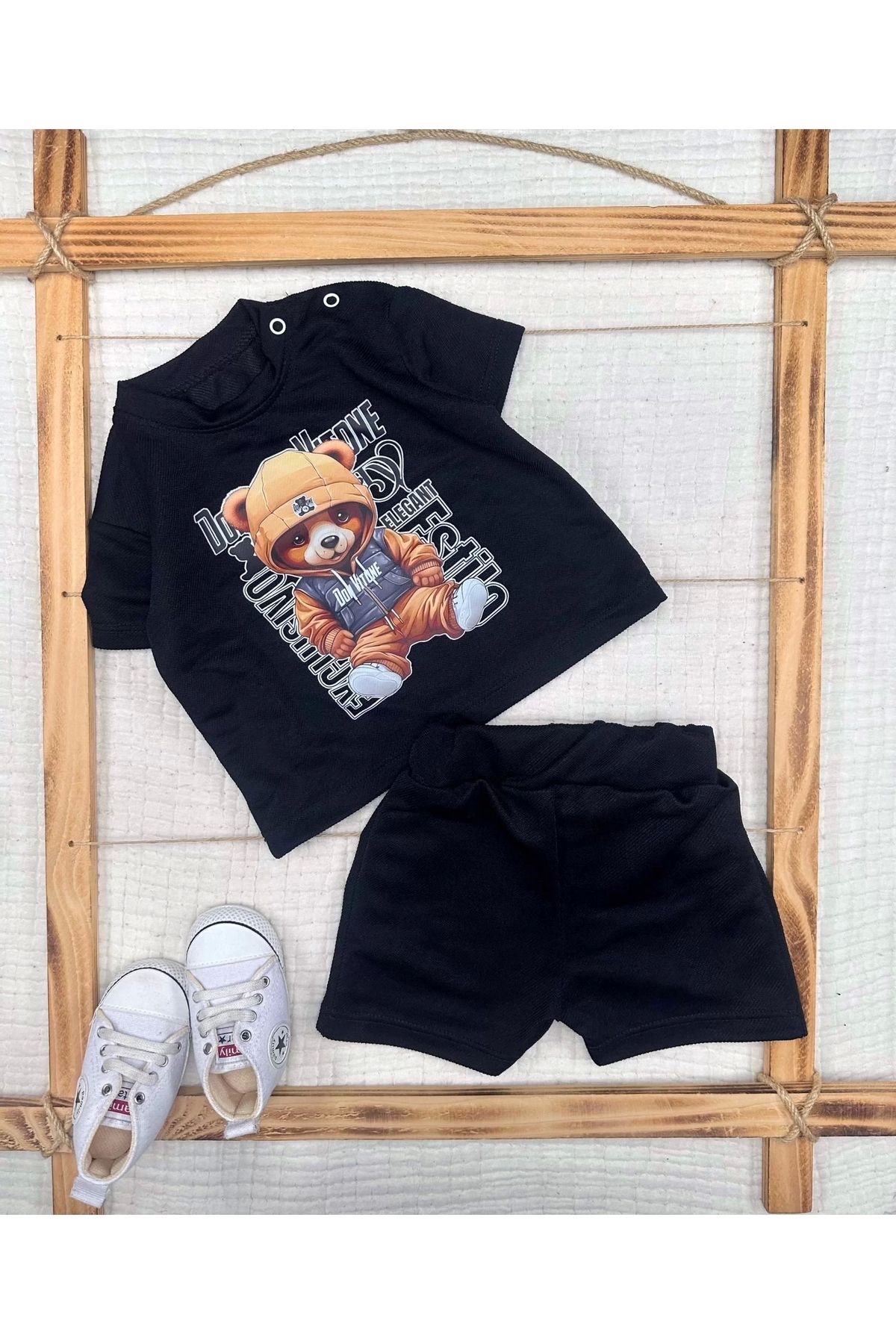 Dilara Boutique 9-12-18-24 Ay Dansçı Ayıcık Baskılı Şortlu Kısa Kollu Tişört 2li Erkek Bebek Takımı