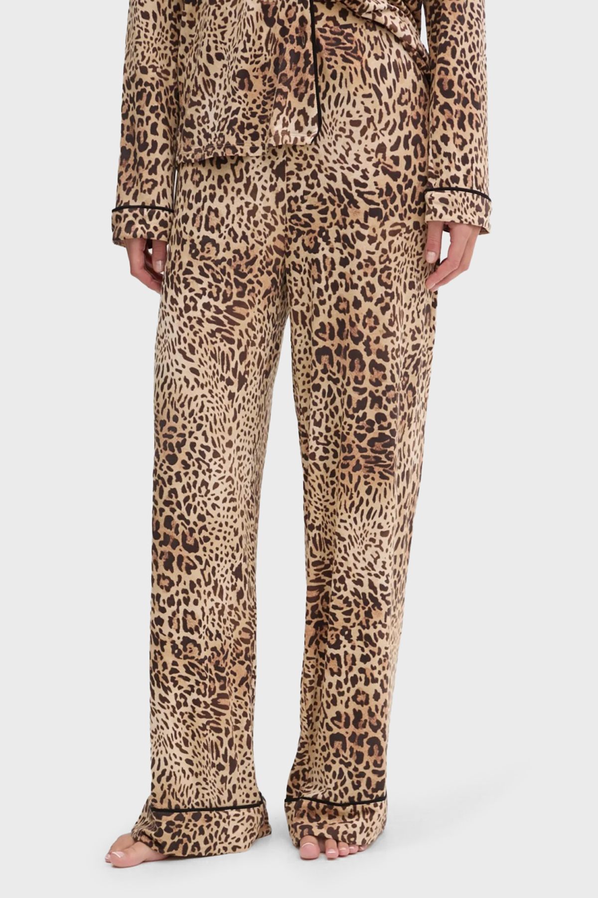 Guess-Set de pijamale modal cu model leopard Sasha, cu talie înaltă, cu picioare largi O5RX08KCIN2 PİJ 3
