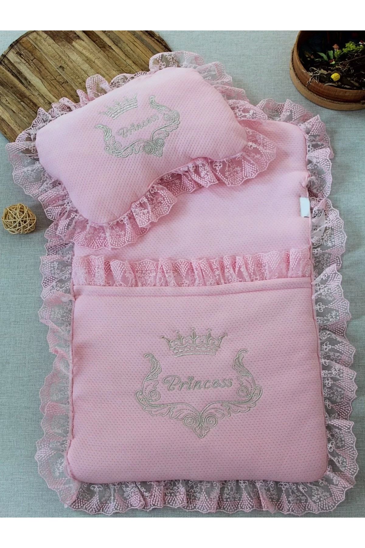 Moda Şahsenem Yenidoğan Sahra Taç Nakışlı Trilüks 2li Alt Açma Seti Pembe