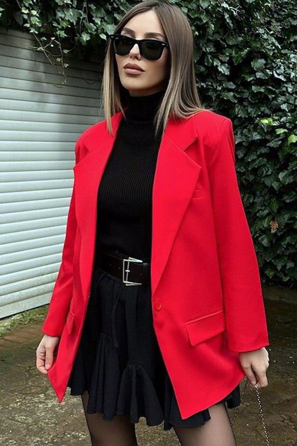MissThetis Çentikli Ceket Yaka Tek Düğmeli Uzun Kol Astarlı Çift Cepli Vatkalı Şık ve Cool Kruvaze Ceket