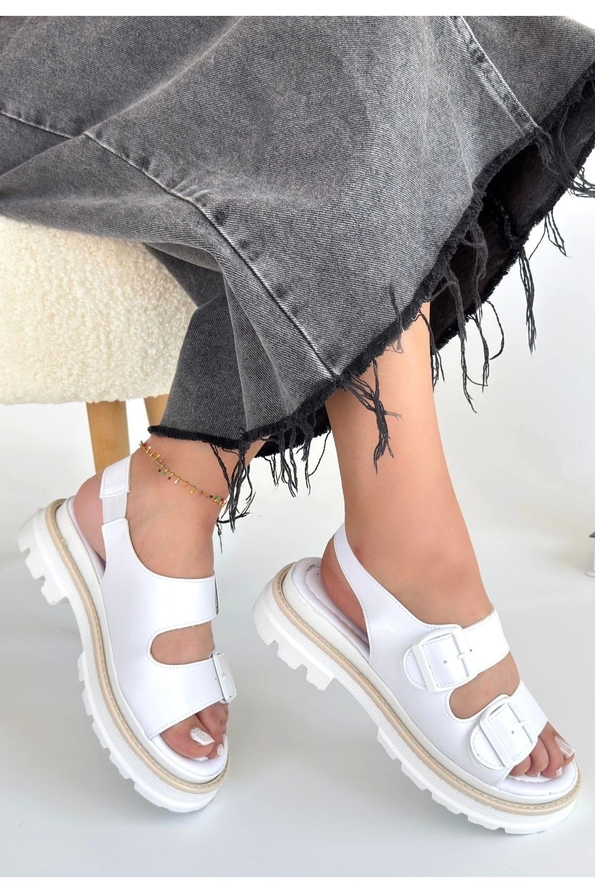 ufukmoda Milta Beyaz Cilt Sandalet