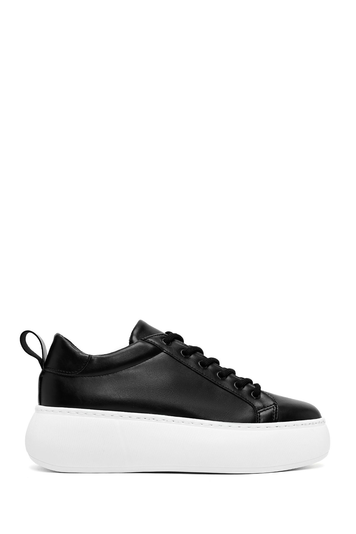 Derimod Kadın Siyah Bağcıklı Kalın Tabanlı Sneaker 25SFE210818