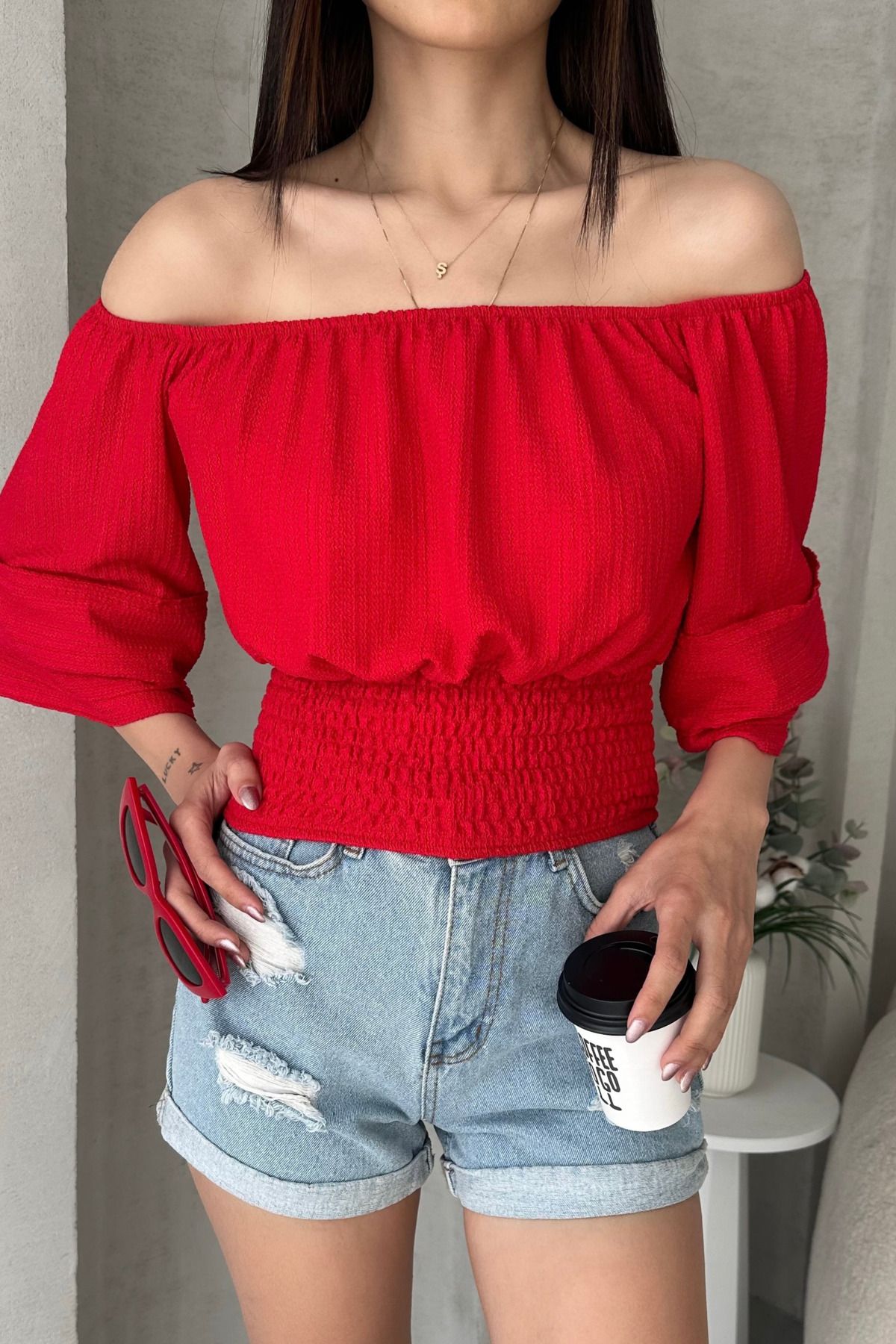 Caddebostan Moda Madonna Yaka Gipeli Kadın Regular Bluz