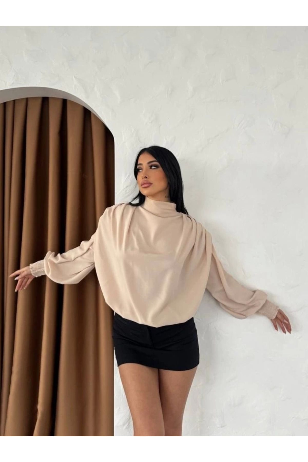 Butik Vatkalı Dökümlü Bluz