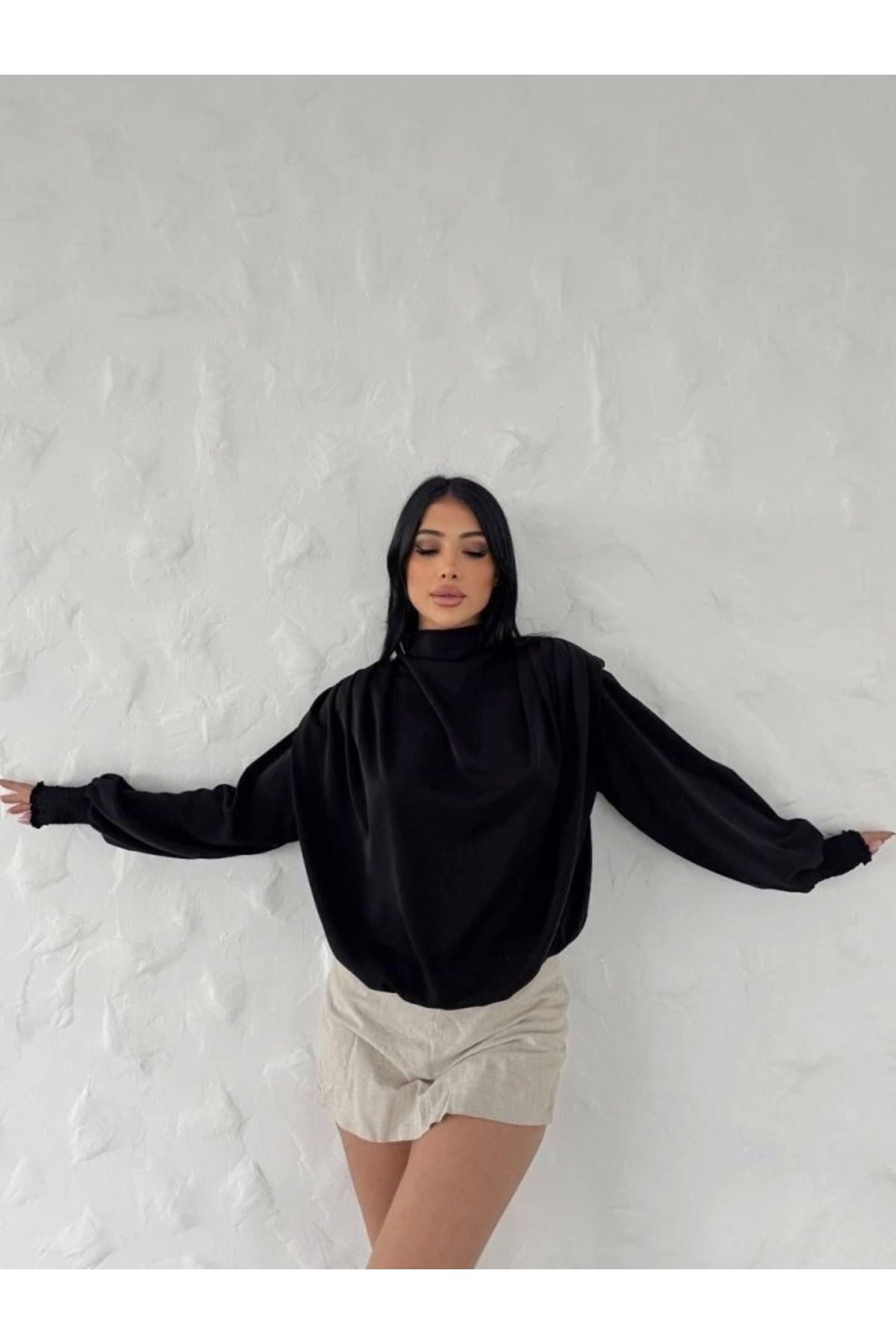 Butik Vatkalı Dökümlü Bluz