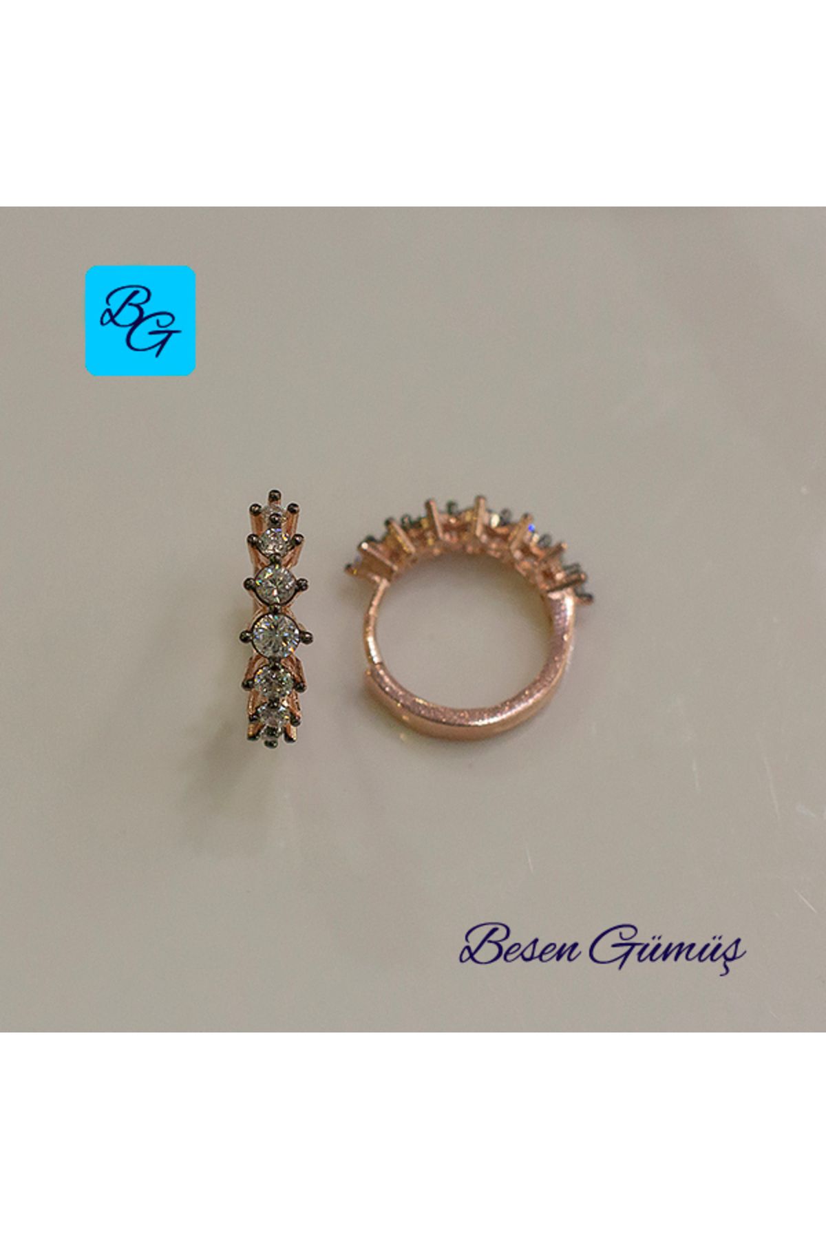 Besen Gümüş Rose Tırnaklı Süzme Yedi Taş Küpe
