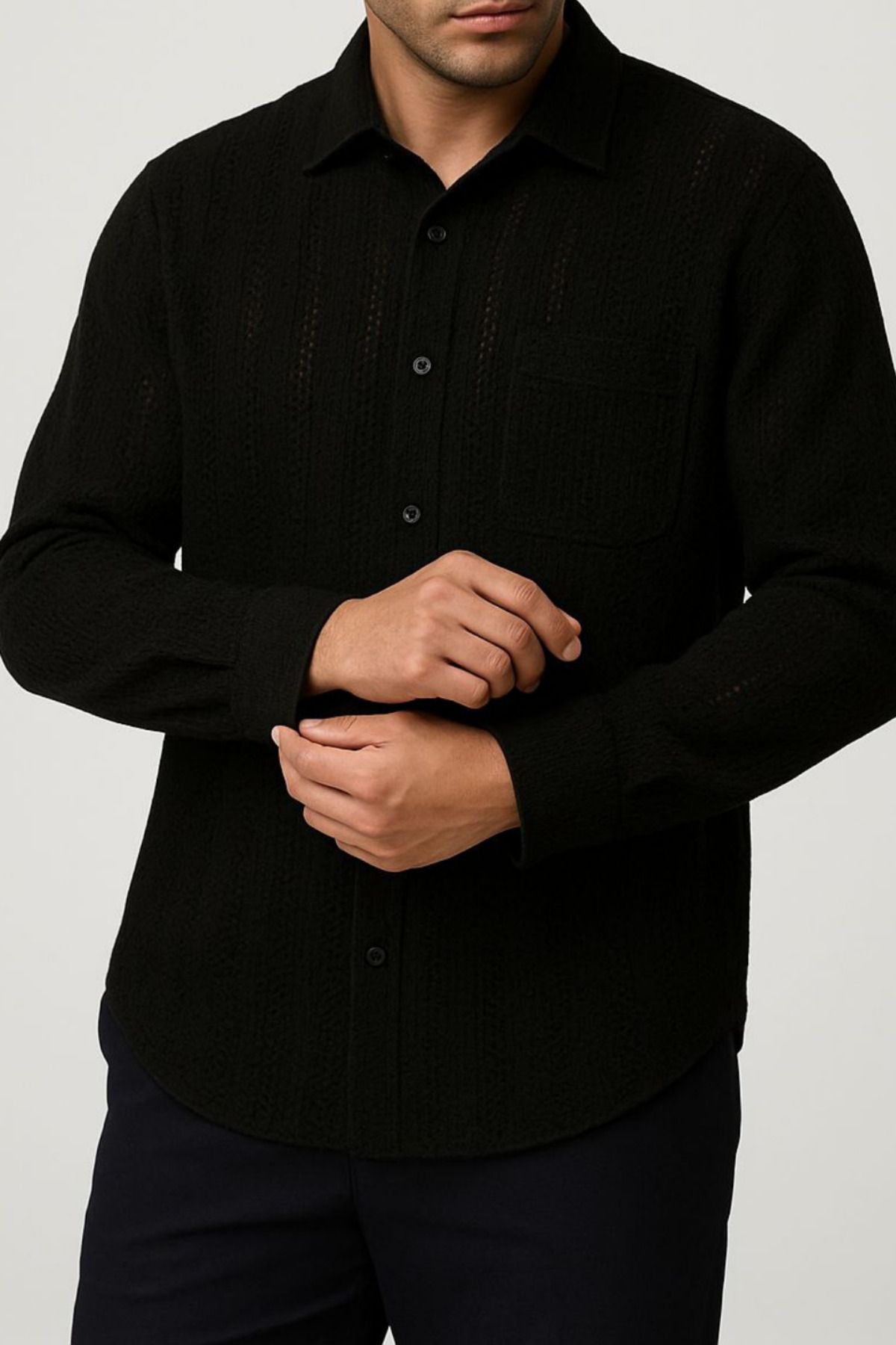 MODA Siyah Delikli Regular Fit Gömlek
